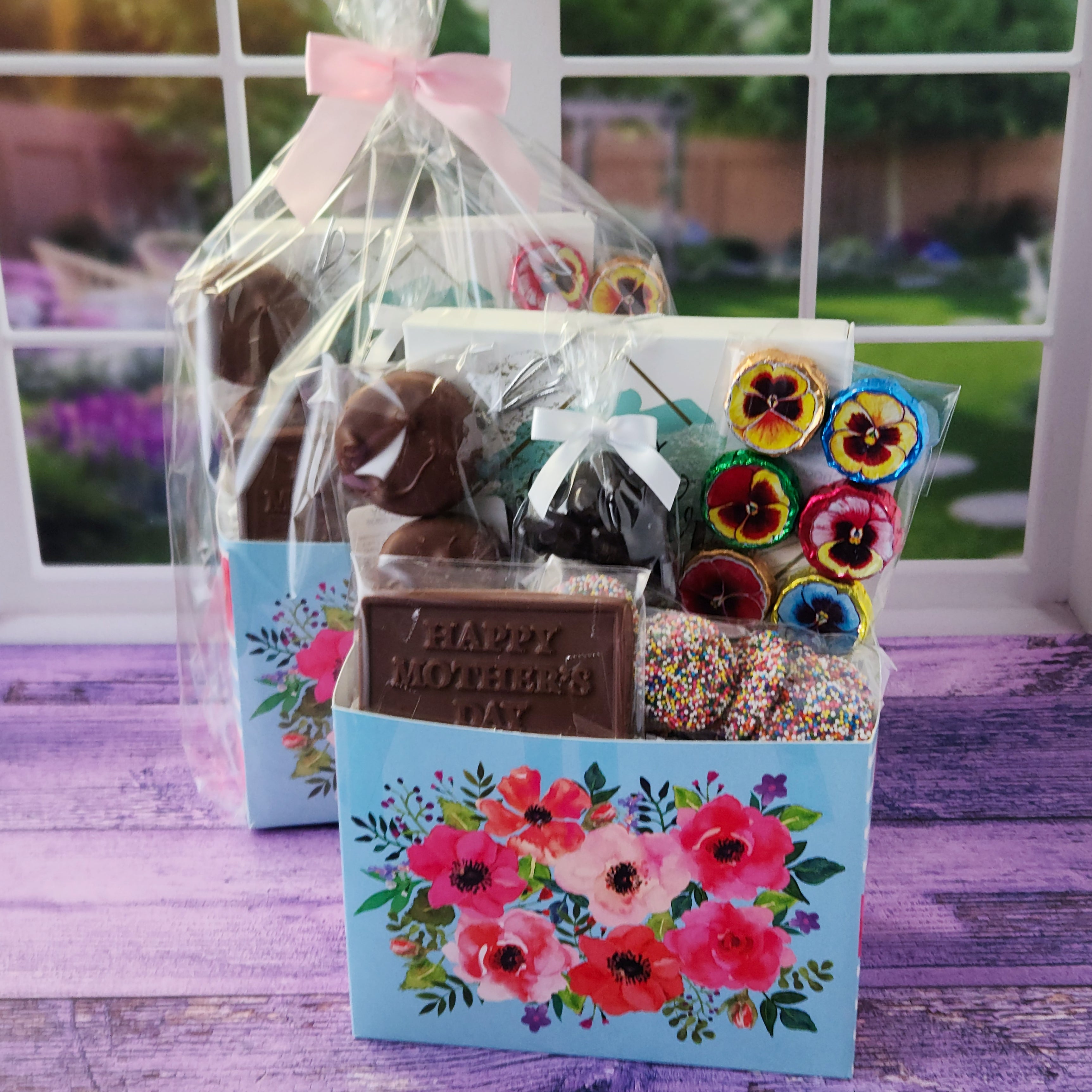 Best Happy Mother's Day Gift Basket - Luxury Spa & Gourmet Gift Set for Mom - Perfect for Birthday, Anniversary & Special Occasions