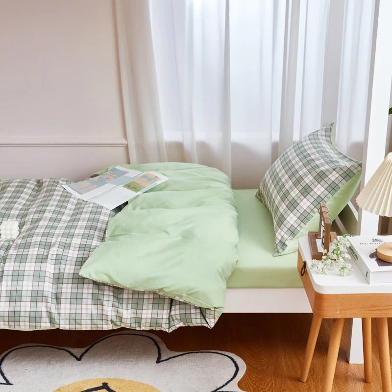 Sage Green Plaid Dorm Bedding Set - Twin XL Size, 4-Piece College Bedding for Girls & Boys - Soft Microfiber Comforter, Sheet Set & Pillowcases - Perfect for Dorm Rooms, Apartments & Teen Bedrooms