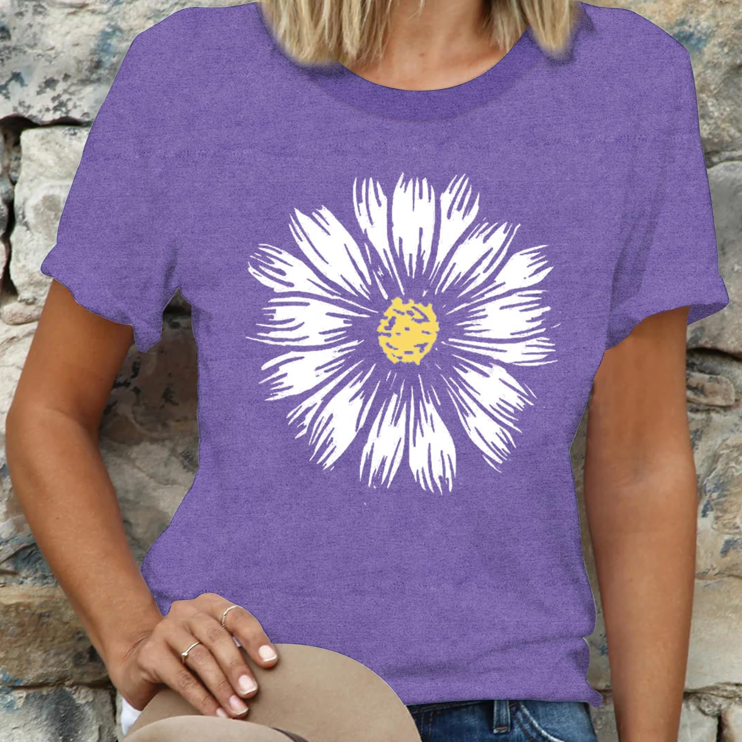 LBP Women's Daisy Floral T-Shirt - Wildflower Print Casual Summer Top - Perfect for Beach Outings, Picnics & Everyday Wear