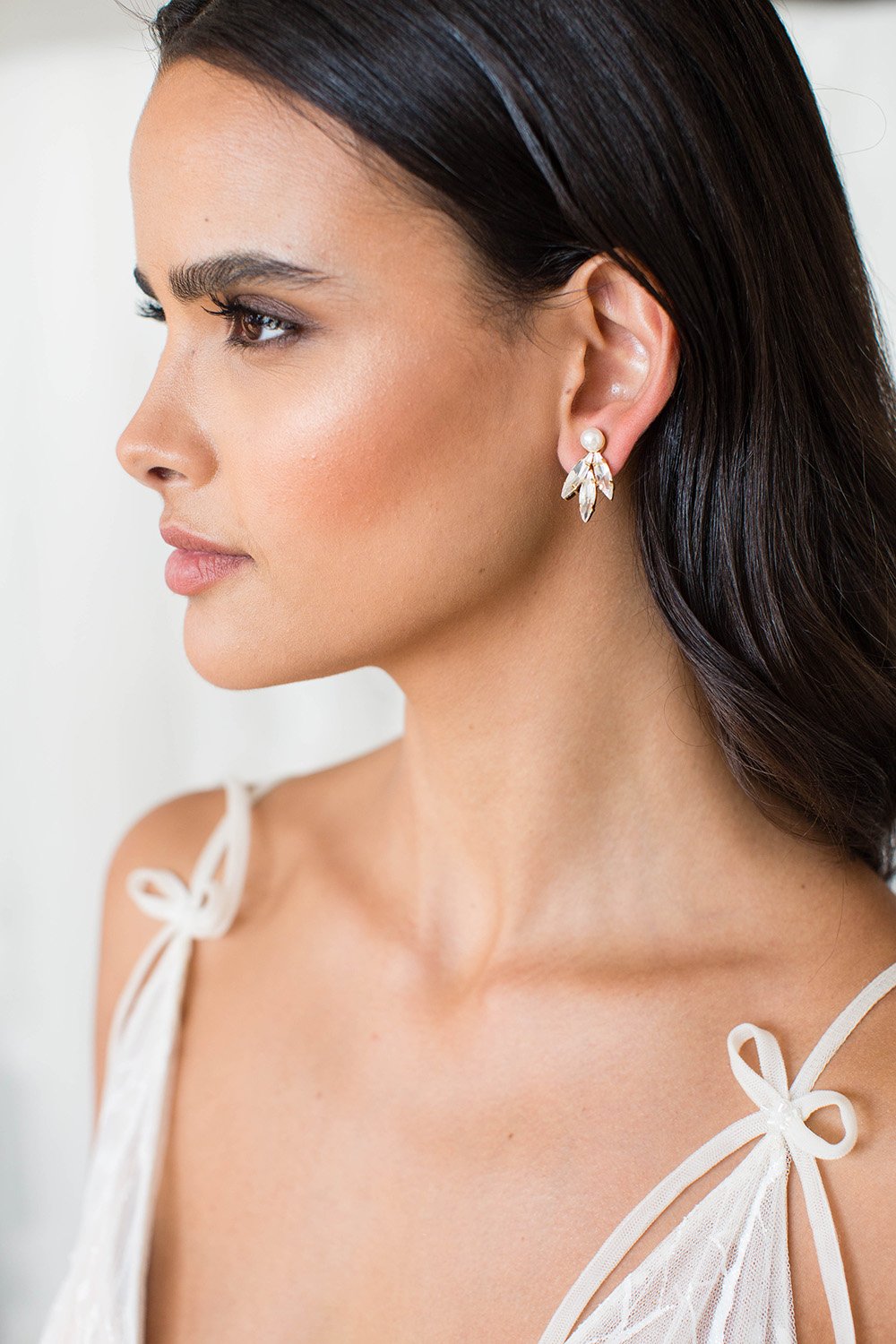 PANDORA Opal & Crystal Jewelry Collection | Elegant Necklaces, Bracelets & Rings for Women | Perfect for Gifts, Parties & Special Occasions