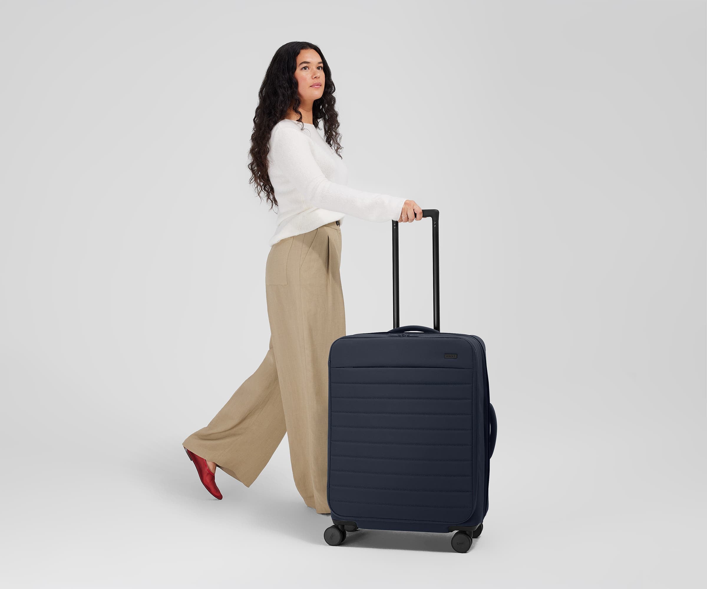 Premium Softside Medium Luggage in Navy Blue - Lightweight & Durable Carry-On Suitcase for Travel, Business Trips & Weekend Getaways