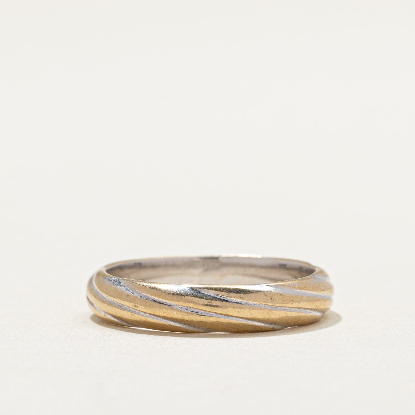 18K White Gold Twist Design Wedding Band Ring for Women - 3.9mm Wide Size 7 - Perfect for Engagement, Anniversary, and Special Occasion Gifts