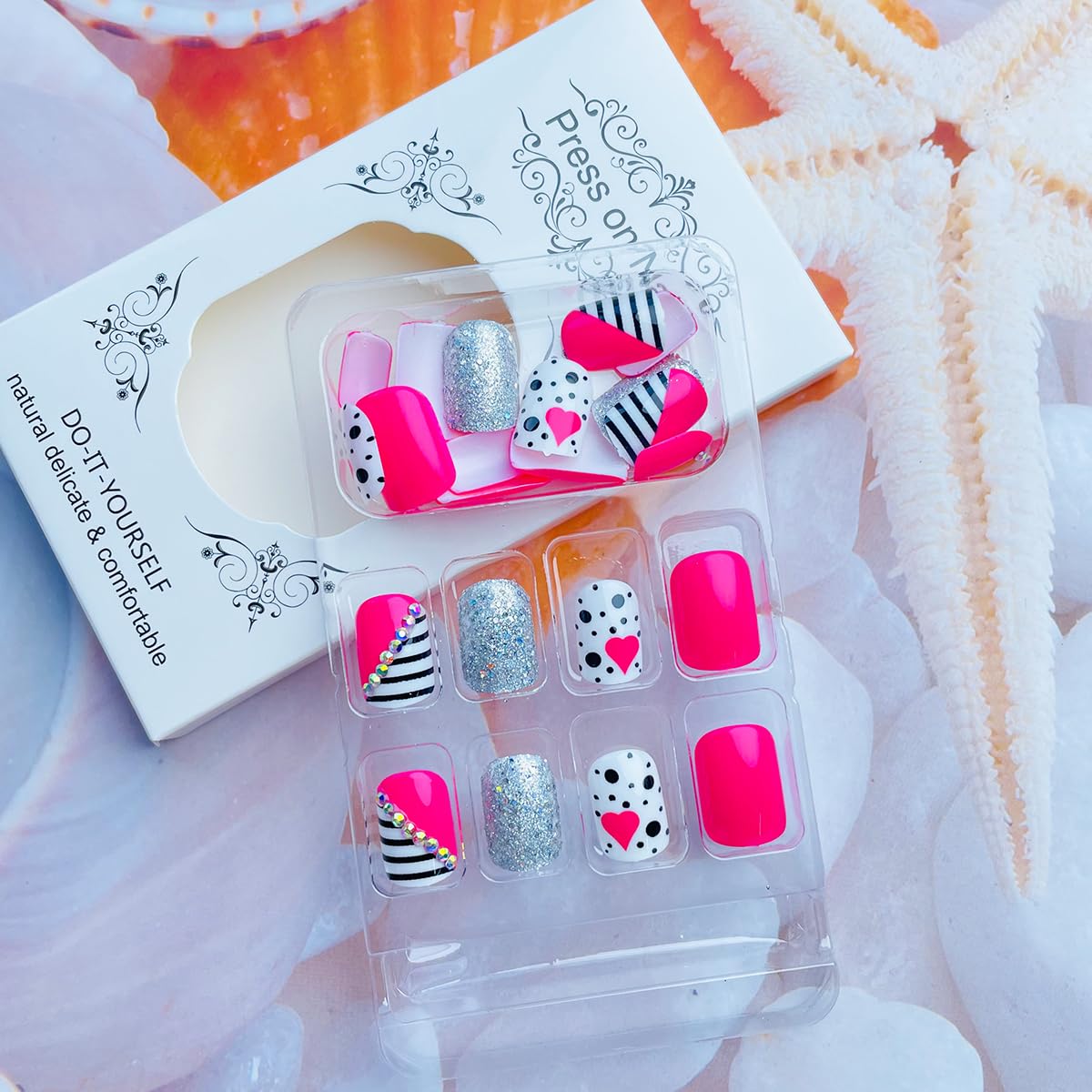 Valentine's Day Press on Nails Short Square 24Pcs - Glitter Rhinestone Heart Designs, Full Cover False Nails with Glossy Finish - Cute Acrylic Fake Nails for Women Manicure (Perfect for Valentine's Dates, Parties & Special Occasions)