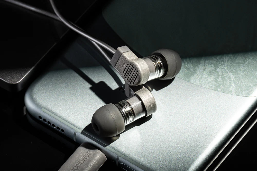MOONDROP QUARK 2 HiFi Dynamic Driver In-Ear Headphones (IEM) - Premium Sound Quality for Music Lovers, Audiophiles & Gamers - Perfect for Travel, Workouts & Studio Monitoring
