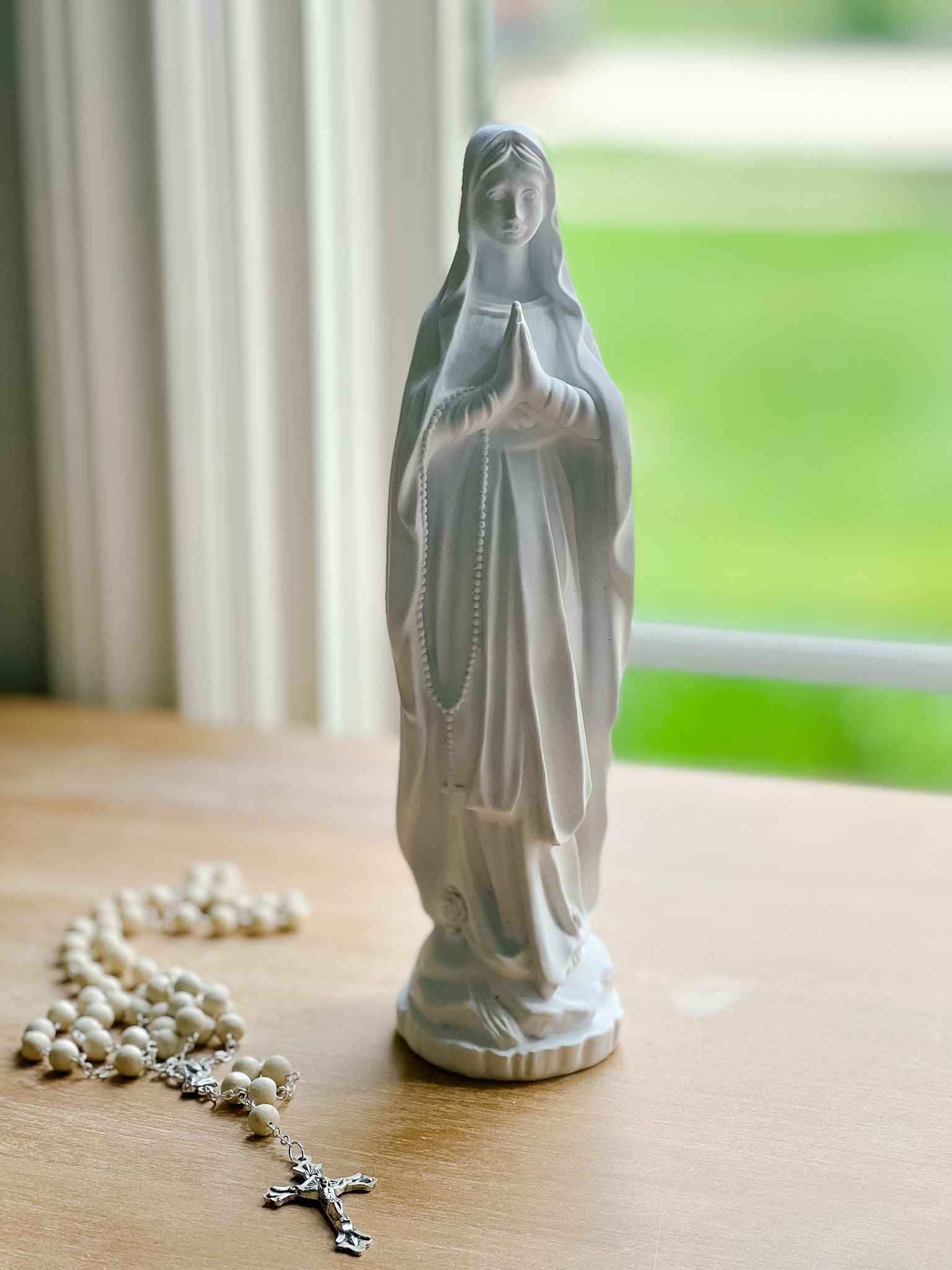 Our Lady of the Rosary Statue - Handcrafted Catholic Religious Statue for Home Altar, Prayer Room & Garden Decor - Perfect for Devotion & Spiritual Gifts