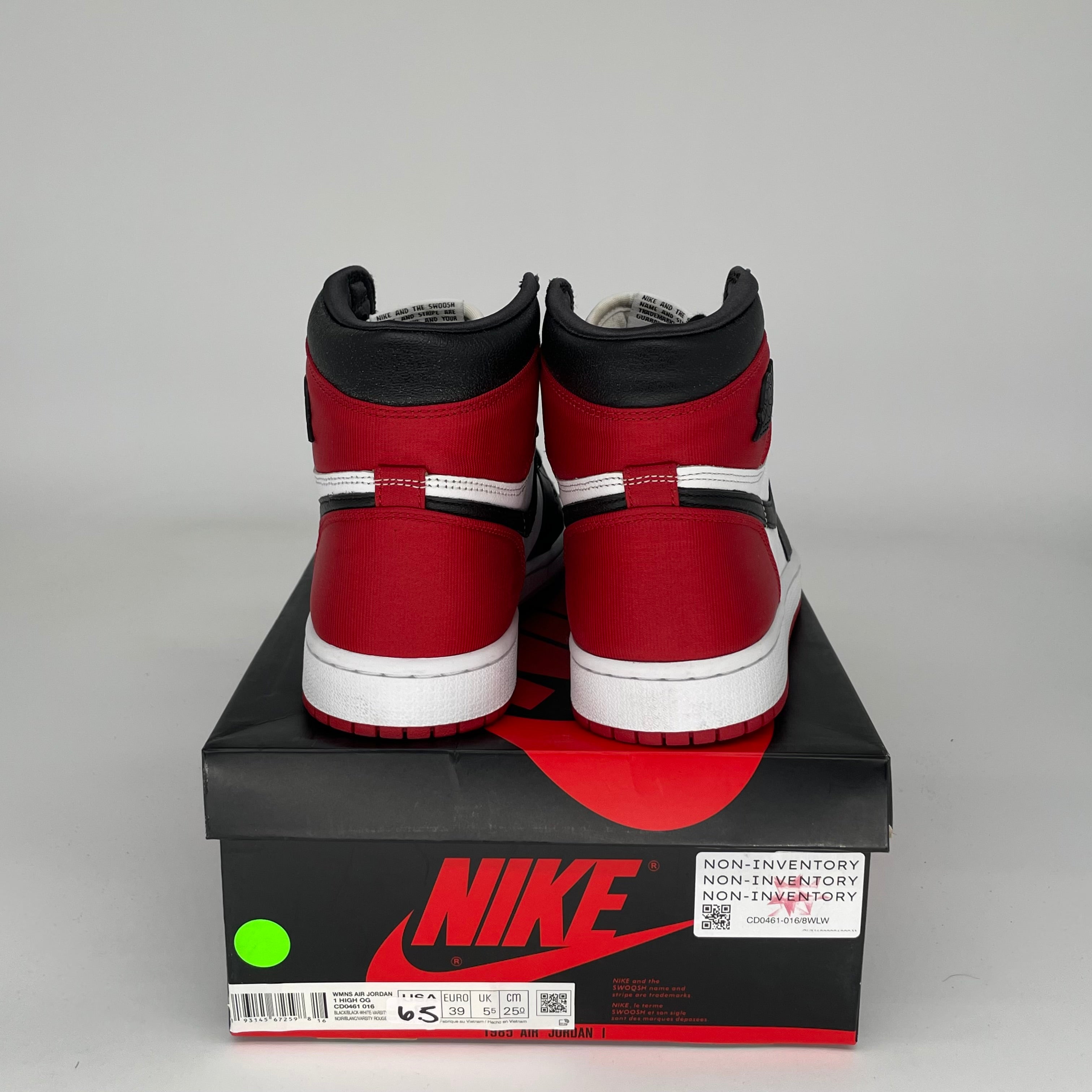 AIR JORDAN 1 SATIN BLACK TOE Women's Sneakers Size 6.5/8W (CD0461-016) - Retro Basketball Shoes for Women, Fashion Streetwear & Casual Wear