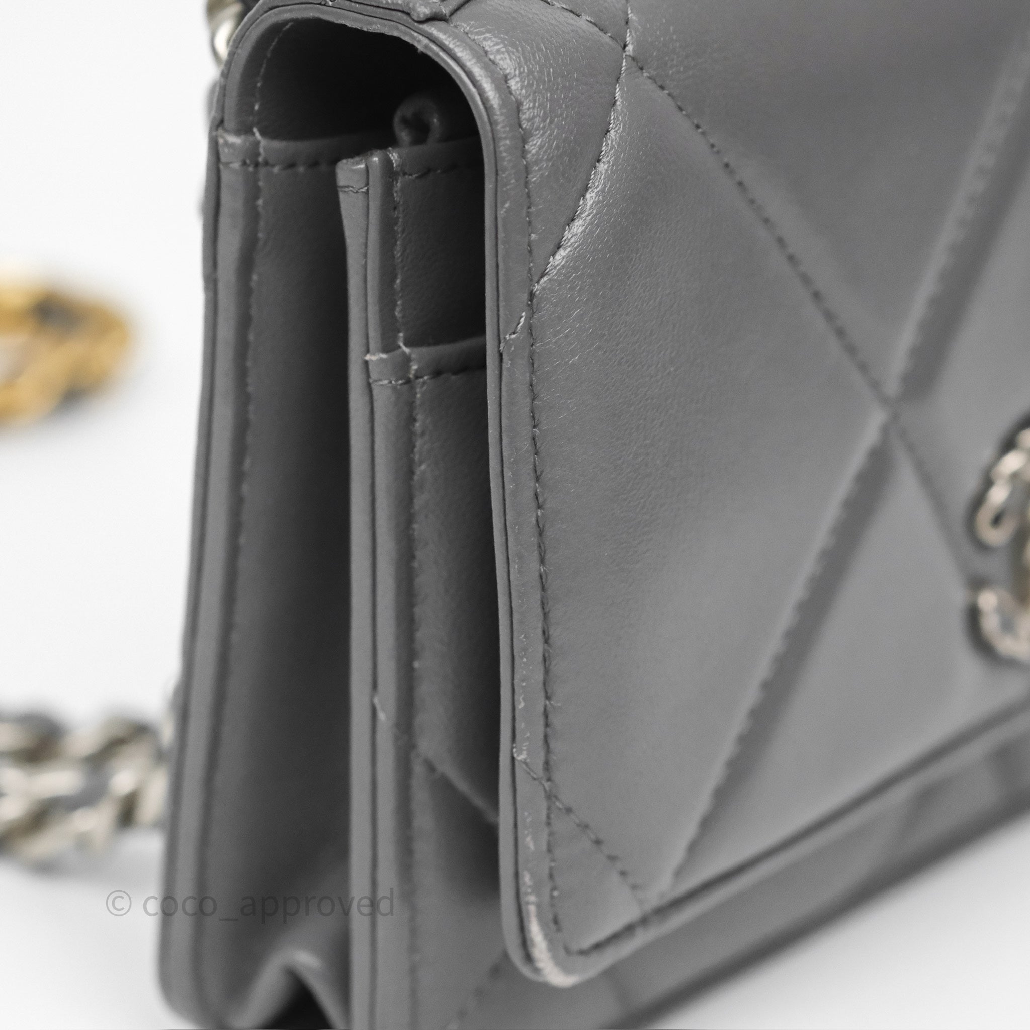 Chanel 19 Wallet on Chain WOC Crossbody Bag - Grey Lambskin Leather with Mixed Hardware - Perfect for Evening Out & Daily Use