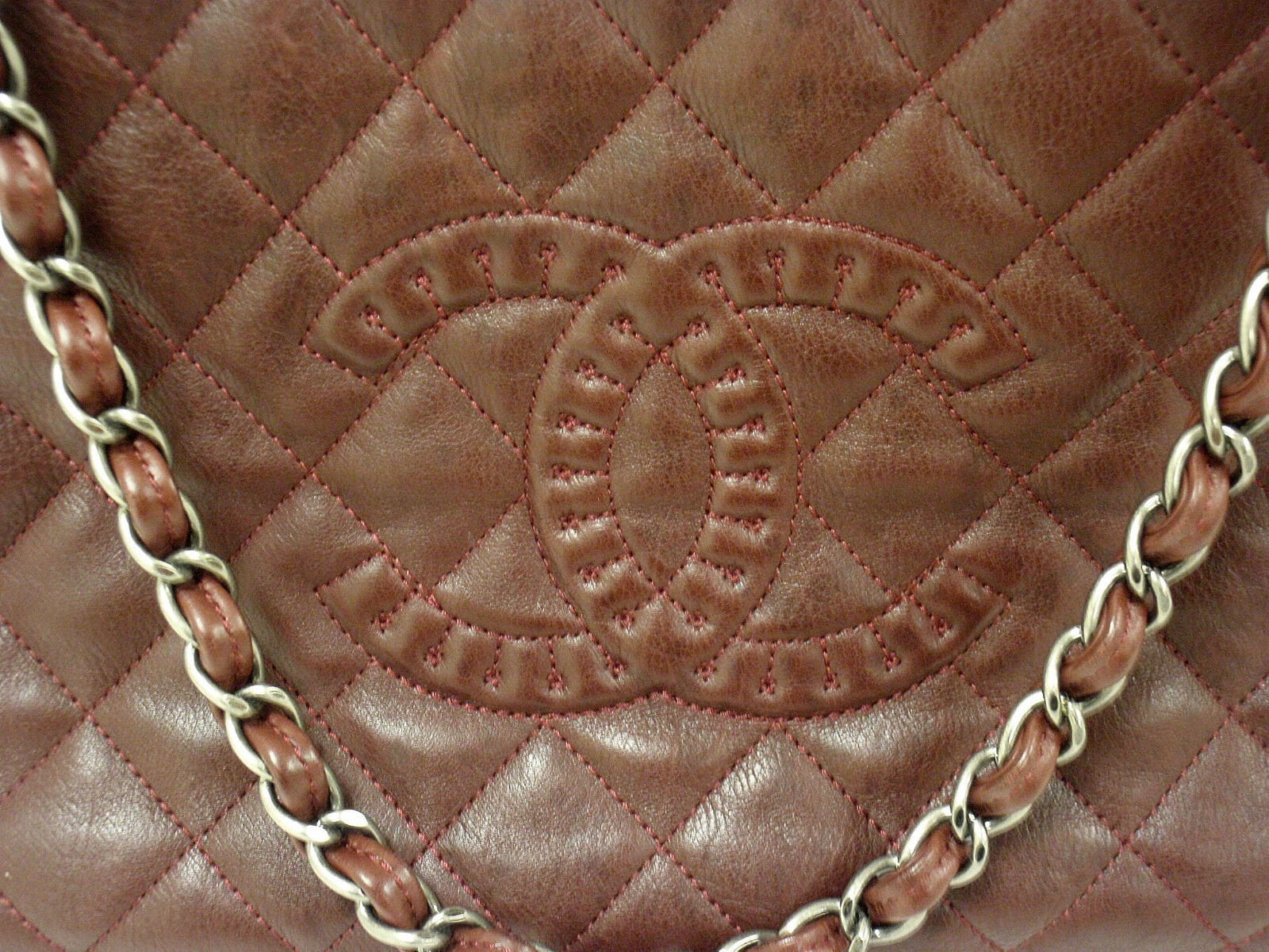 Authentic 2012 Chanel Istanbul Soft Caviar Tote Bag - Burgundy Leather Handbag for Women | Luxury Designer Purse for Work, Travel & Evening Events