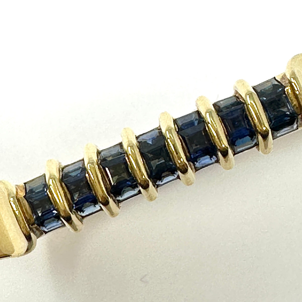 Luxury Montreaux 18K Gold Bracelet with Genuine Sapphire Gemstone - Elegant Jewelry Gift for Women, Perfect for Weddings, Anniversaries & Special Occasions