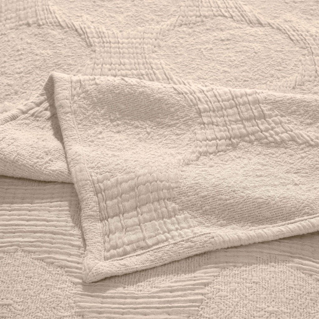 Tanta Cotton Medium Weight Crinkle Woven Coverlet - Soft & Breathable Bedspread for All Seasons | Perfect for Bedroom Decor, Guest Rooms & Cozy Home Styling