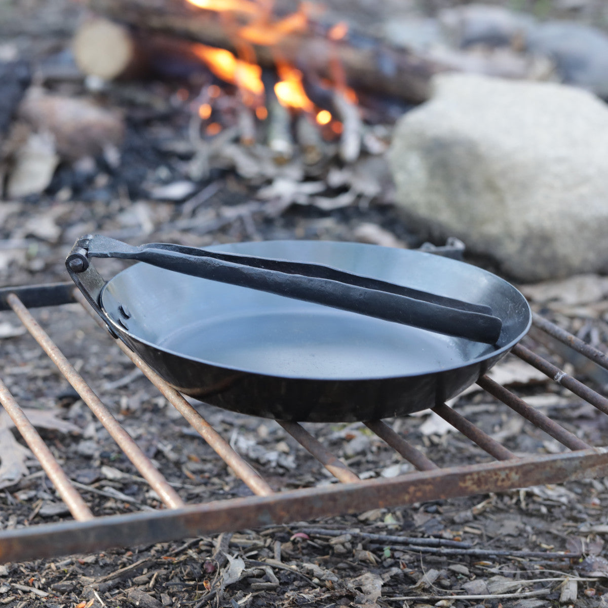 Foldable Non-Stick Frying Pan - Lightweight Portable Skillet for Camping, Travel & Small Kitchens | Easy Storage Cooking Pan for Outdoor Adventures & RV Trips