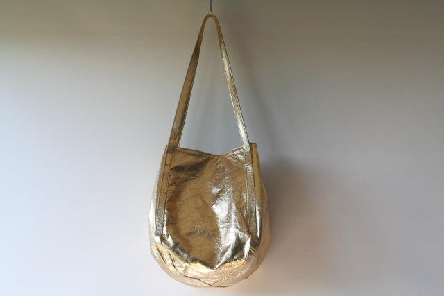 Stylish Metallic Gold Papaya Bag for Women - Trendy Crossbody Purse for Parties, Travel & Everyday Use