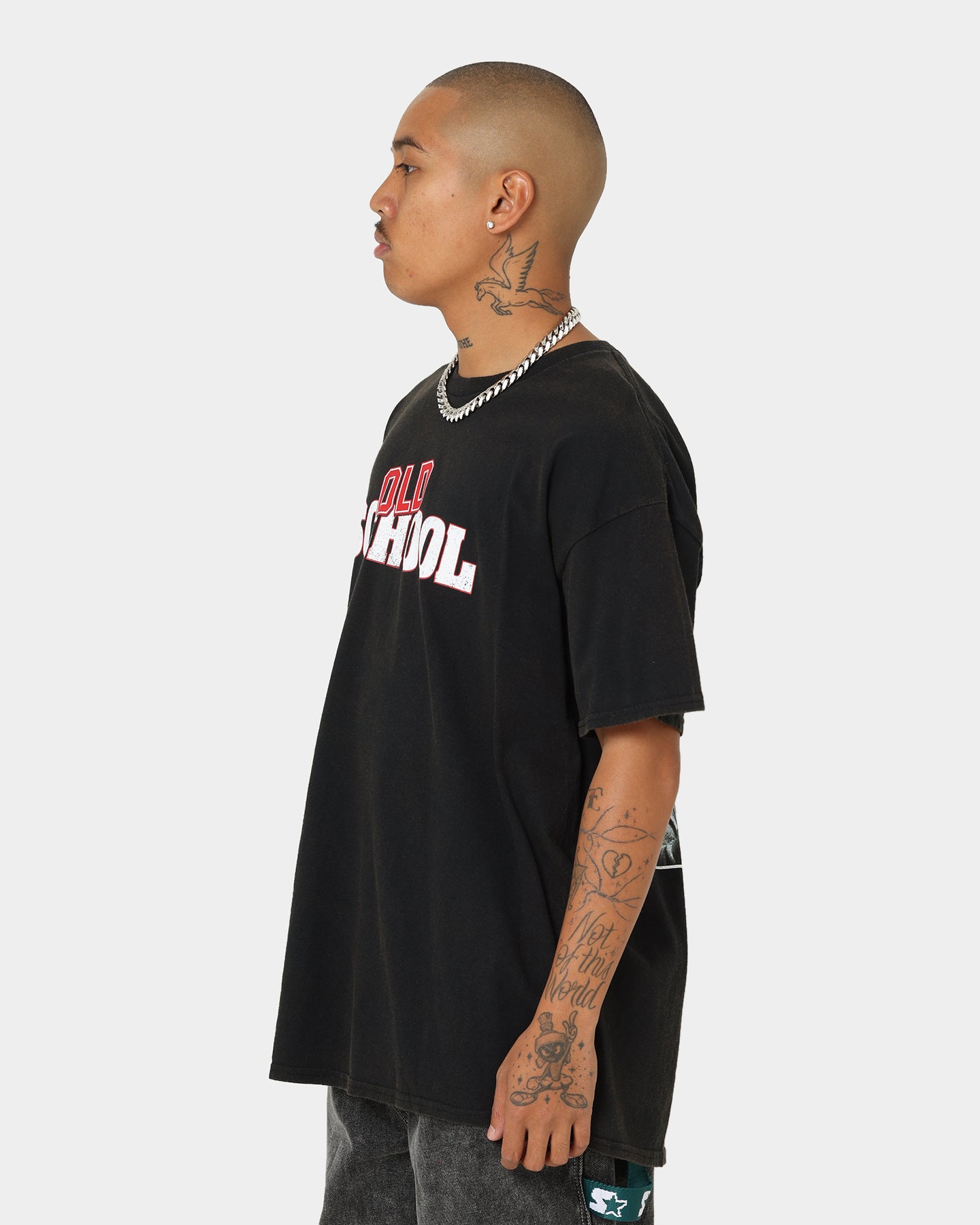 Vintage Old School T-Shirt - Black Wash Distressed Retro Tee for Men & Women | Perfect for Casual Wear, Street Style & 90s Fashion Outfits
