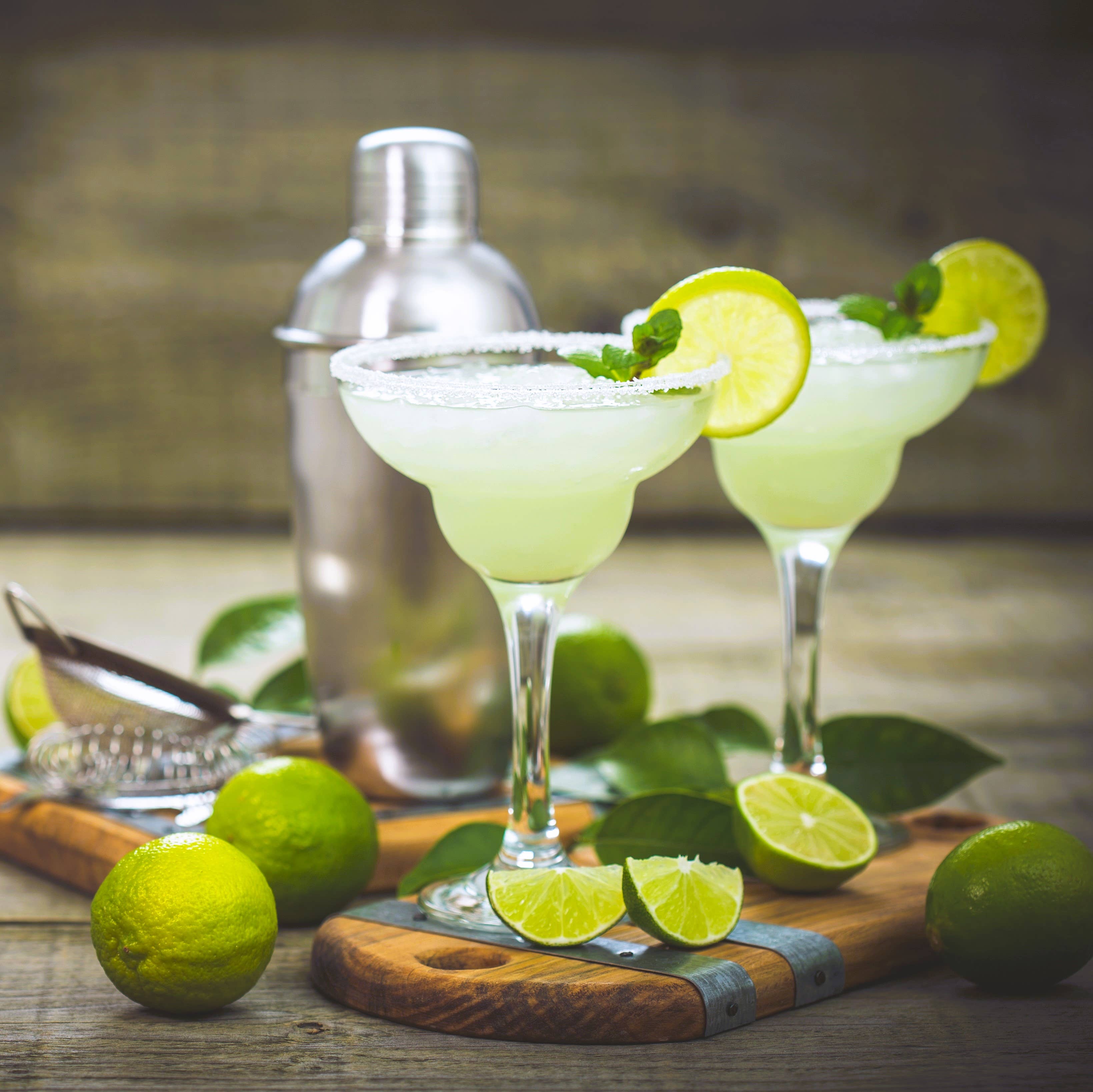 Mingle Mocktails Key Lime Margarita Non-Alcoholic Drink Mix - 24 Pack (6x4 12oz Cartons) - Perfect for Parties, Weddings & Family Gatherings