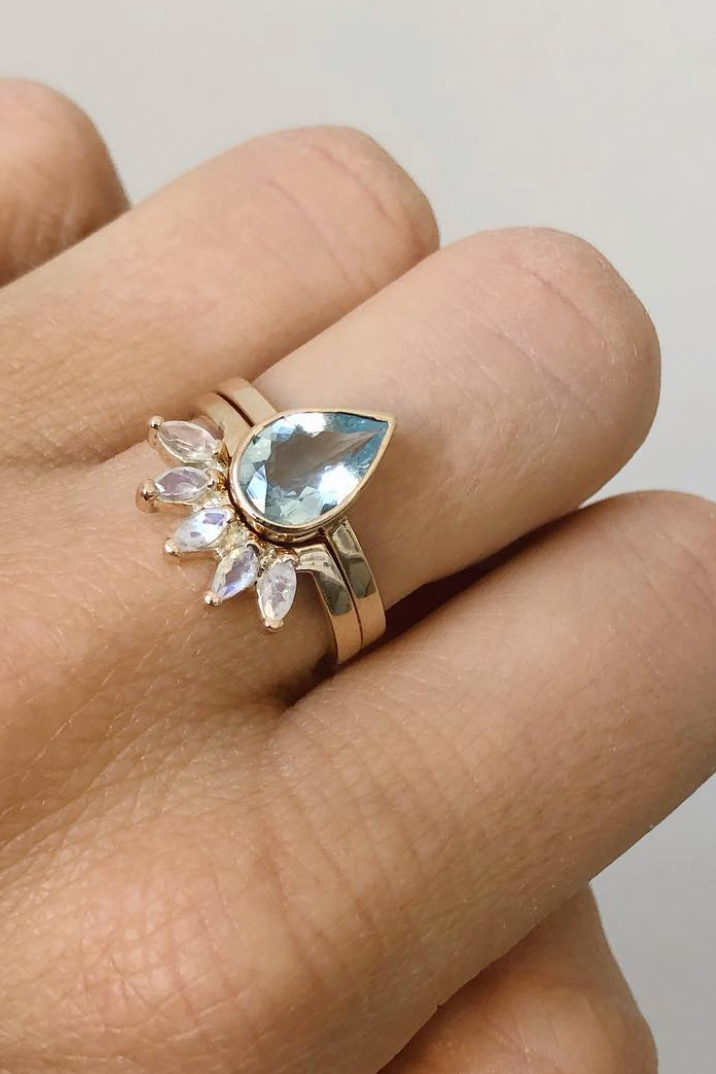 9K Yellow Gold Aquamarine Tear Drop Ring for Women - Elegant March Birthstone Jewelry Gift for Her - Perfect for Weddings, Anniversaries & Special Occasions