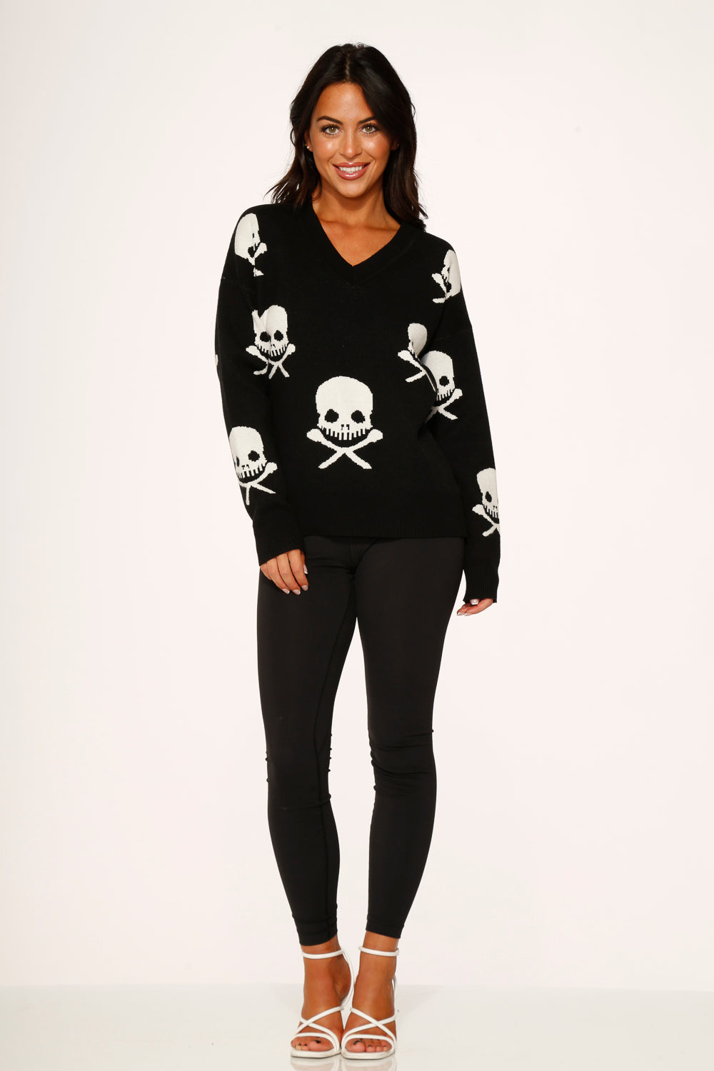Black Skull Print Sweater for Men & Women - Gothic Style Pullover for Halloween, Casual Wear & Street Fashion