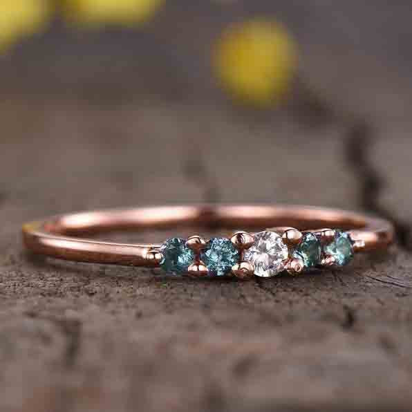 Exquisite Alexandrite & Diamond Engagement Ring - Vintage Art Deco Style 5-Stone Wedding Band for Women | Perfect for Proposals, Anniversaries & Special Occasions