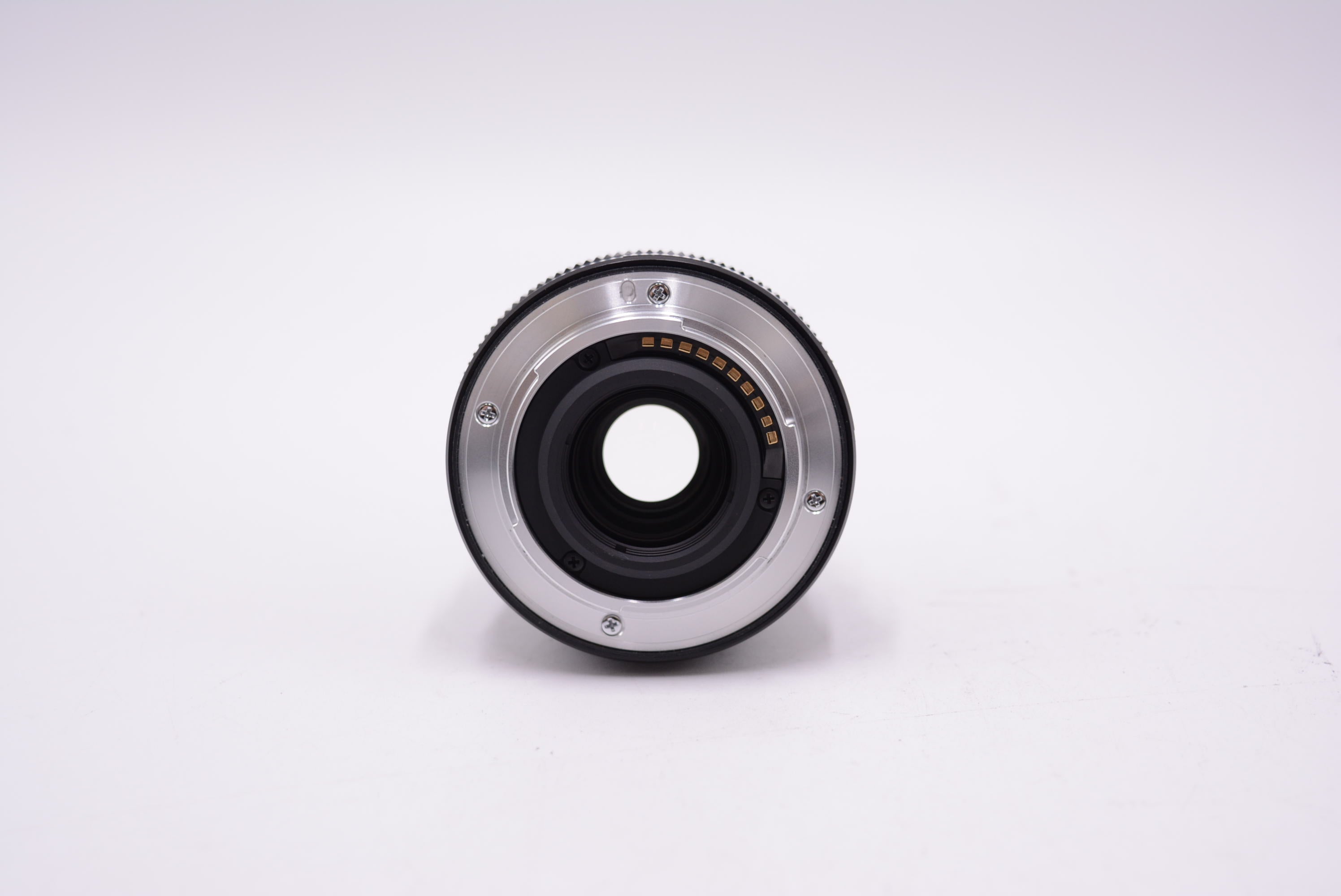 Fujifilm XF 35mm f/2 R WR Prime Lens - Weather Resistant & Compact (Used) - Perfect for Street Photography, Portraits & Travel