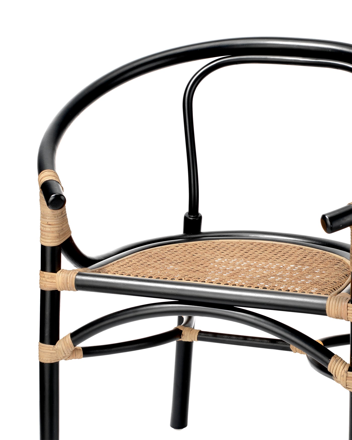 Stylish Saltwater Arm Chair - Comfortable Coastal Living Room Furniture for Beach House Decor & Relaxation