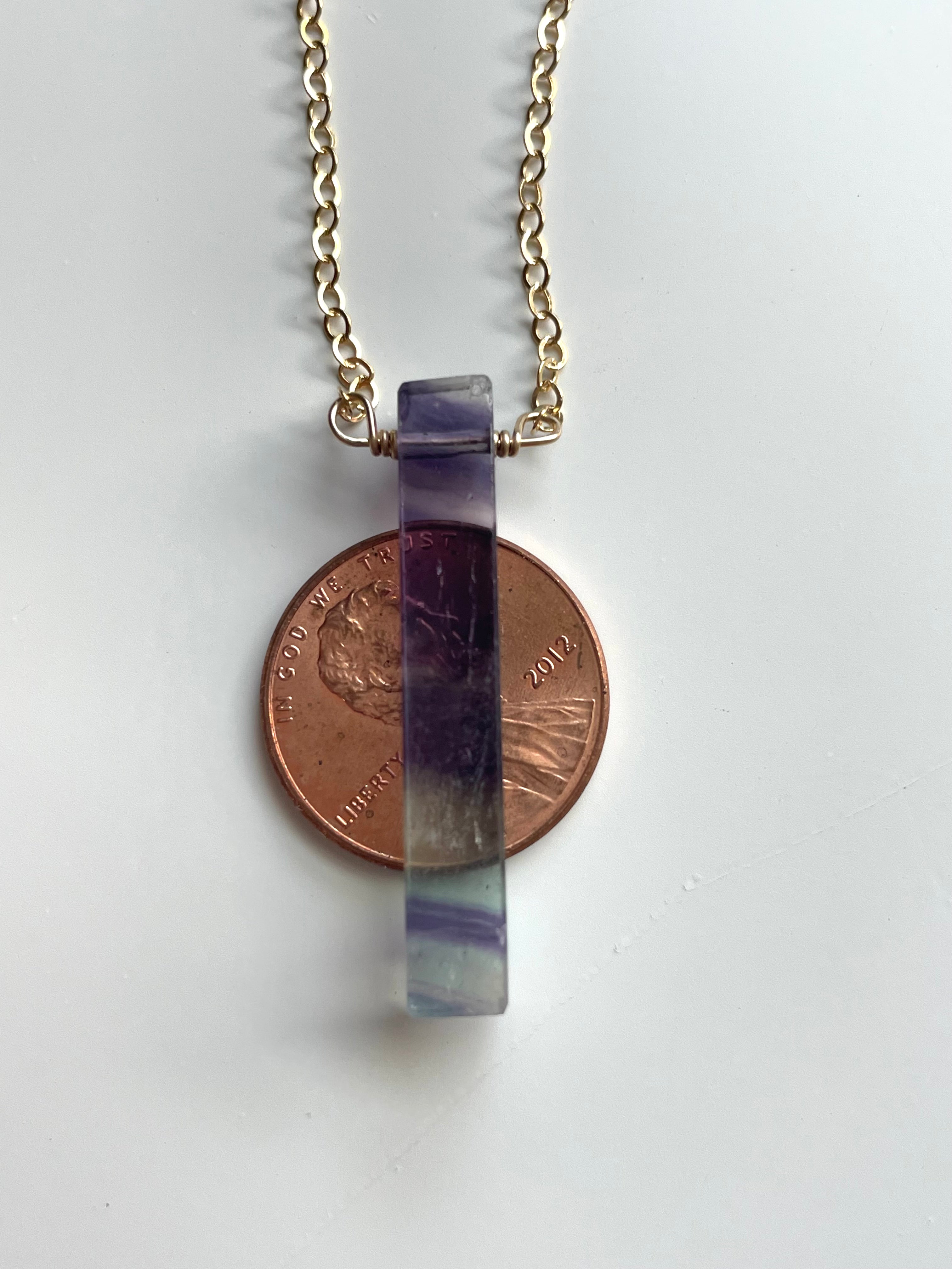 Natural Fluorite Crystal Pendant Necklace for Women – Healing Stone Jewelry for Energy Balance & Stress Relief | Perfect for Meditation, Yoga & Spiritual Gifts