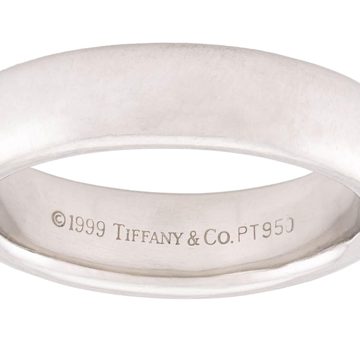 Vintage Tiffany & Co. Platinum Wedding Band for Men & Women - Classic Elegant Engagement Ring - Perfect for Anniversaries, Proposals & Special Occasions