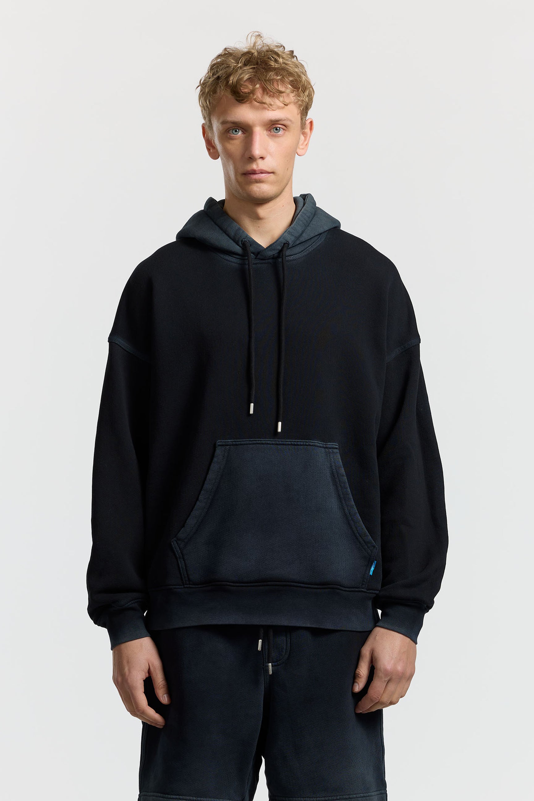 Vintage Boston Hoodie - Black Cotton Pullover for Men & Women | Cozy Streetwear & Casual Outfit for Fall & Winter