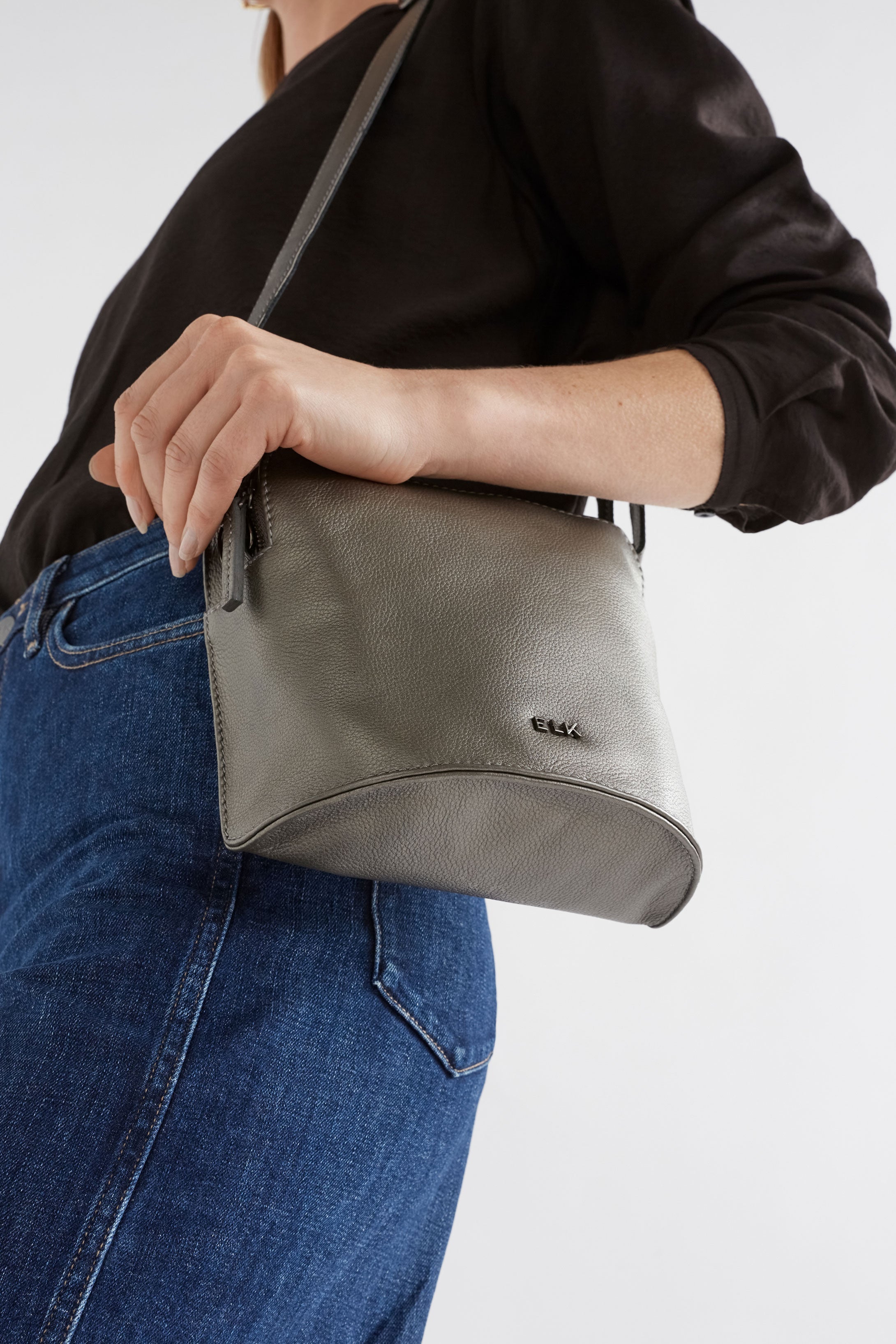 Frede Crossbody Bag for Women - Stylish & Lightweight Shoulder Purse - Perfect for Travel, Shopping, and Everyday Use