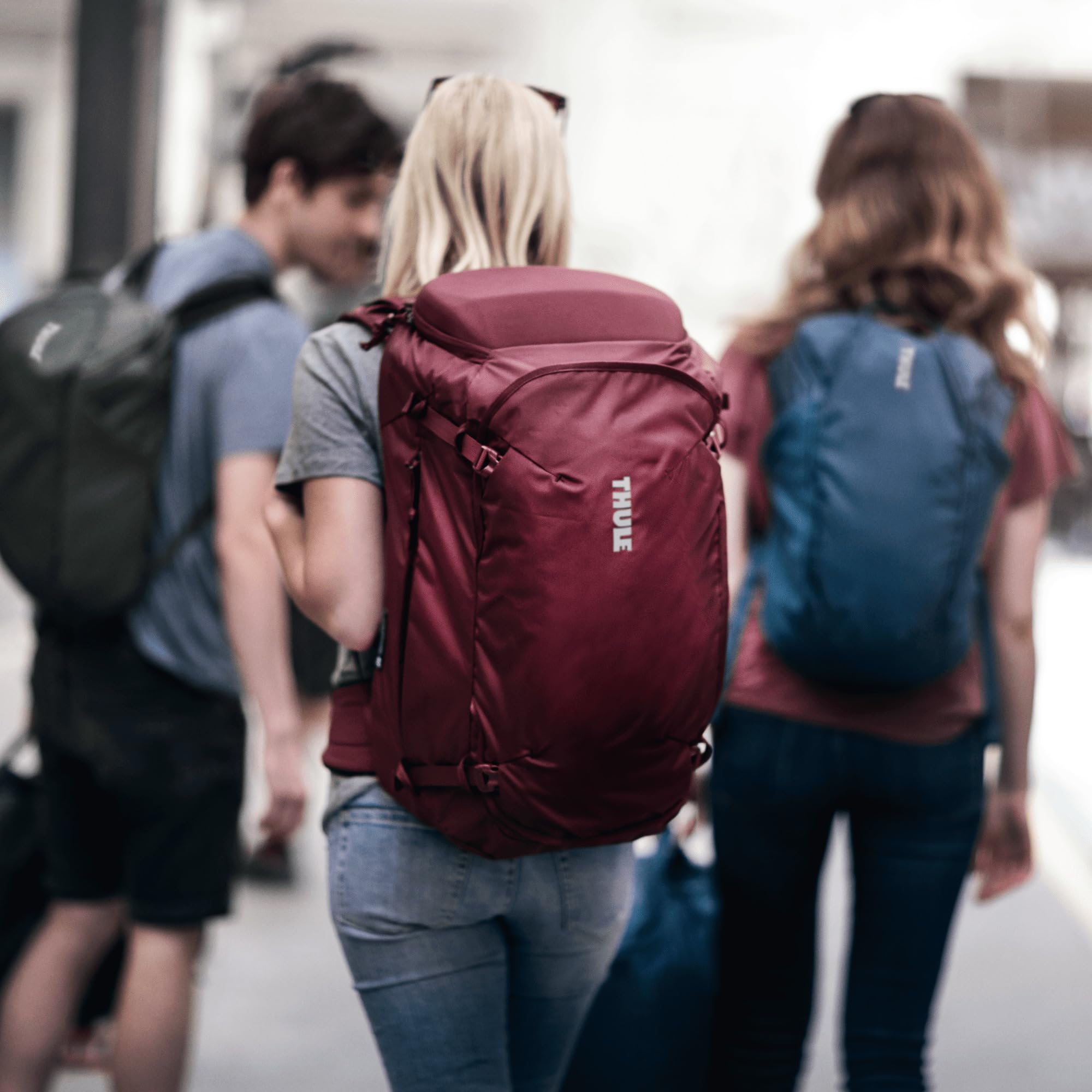 Thule Landmark Travel Backpack for Women - Durable & Stylish Carry-On Backpack for Travel, Hiking & Commuting - Perfect for Airplane, Outdoor Adventures & Daily Use