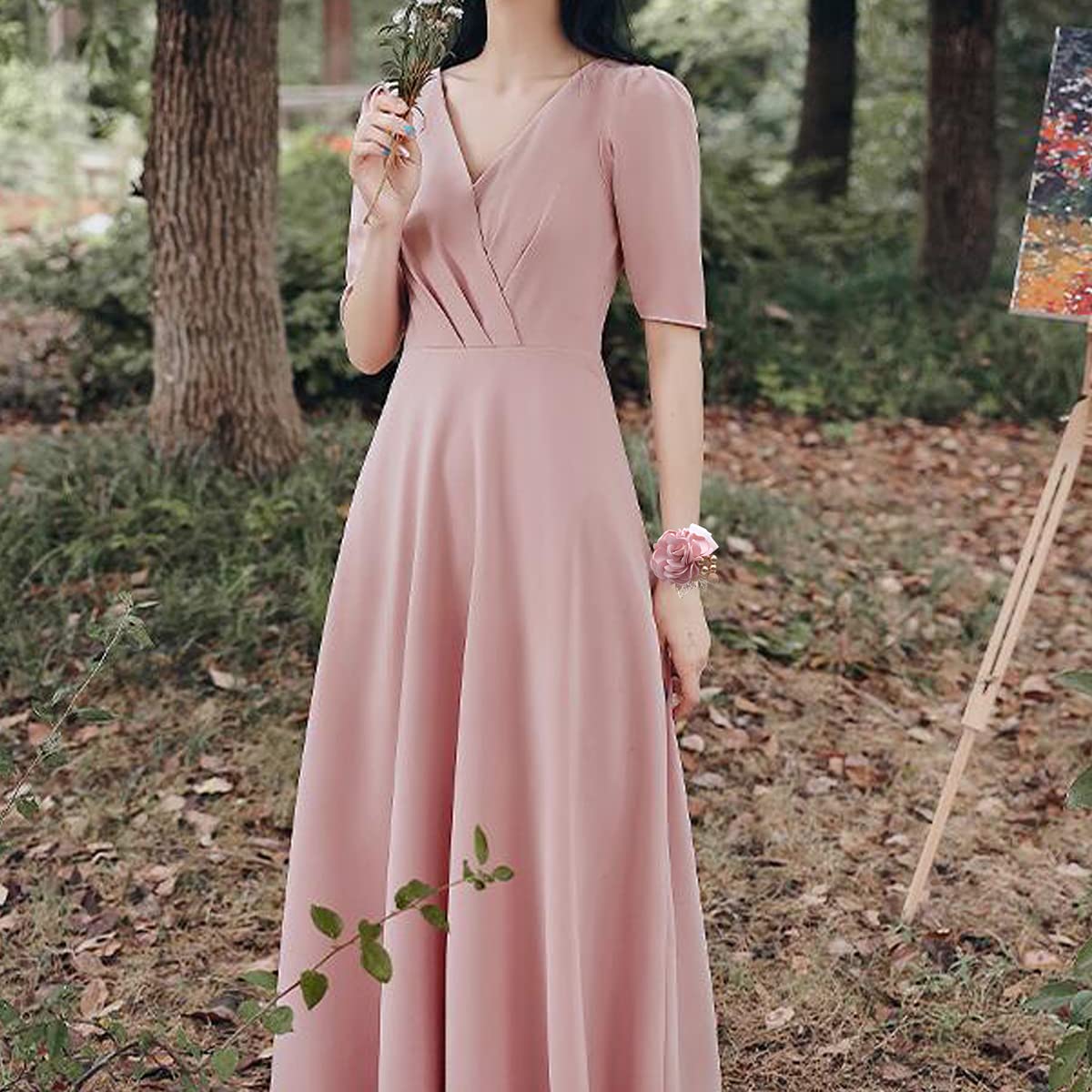 Snadulor 1Pcs Artificial Flower Wrist Corsage Bracelet for Bride & Bridesmaids - Champagne Pink Wedding Accessory for Bridal Shower, Anniversary & Party - Perfect for Wedding Bouquet Alternatives & Photo Props