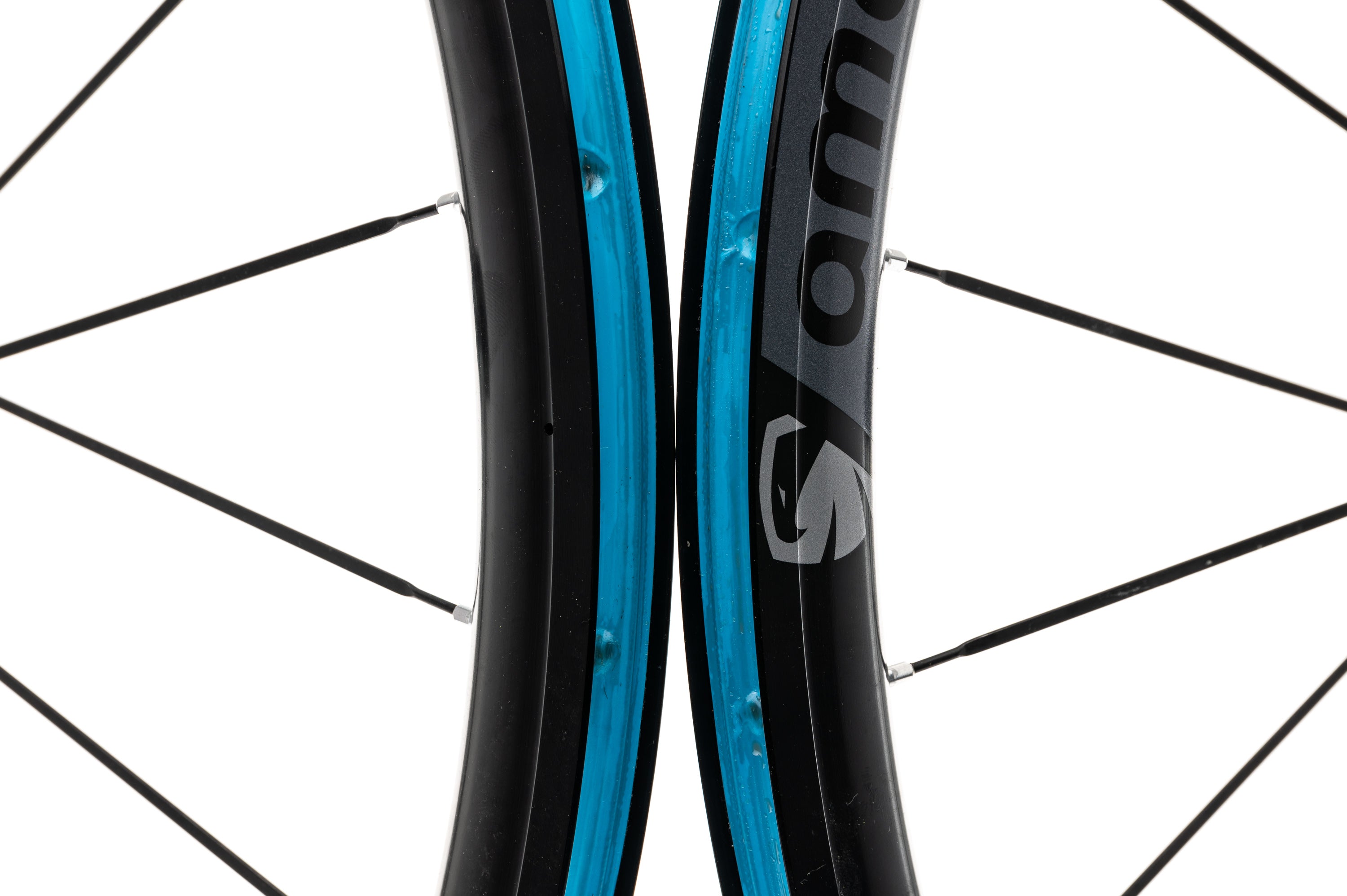 American Classic 420 Aero Disc Aluminum Tubeless 700c Wheelset - Lightweight Road Bike Wheels for Racing & Performance Cycling | Perfect for Road Racers & Triathletes