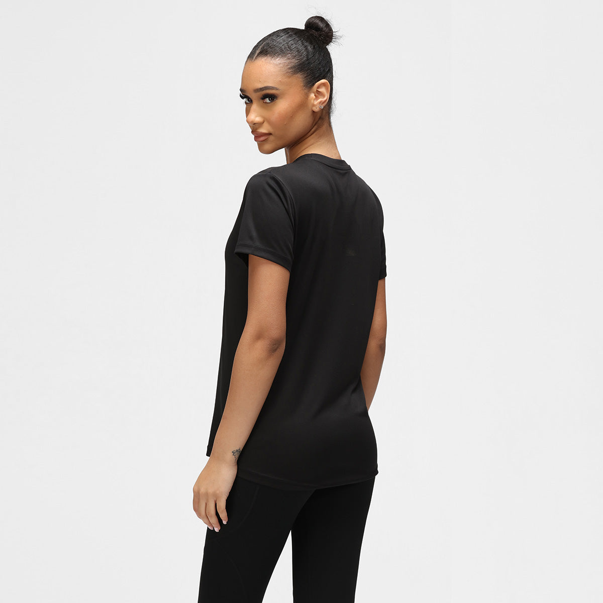 Black Diamond Women's Technical T-Shirt - Moisture-Wicking, Breathable & Lightweight for Hiking, Climbing & Outdoor Adventures