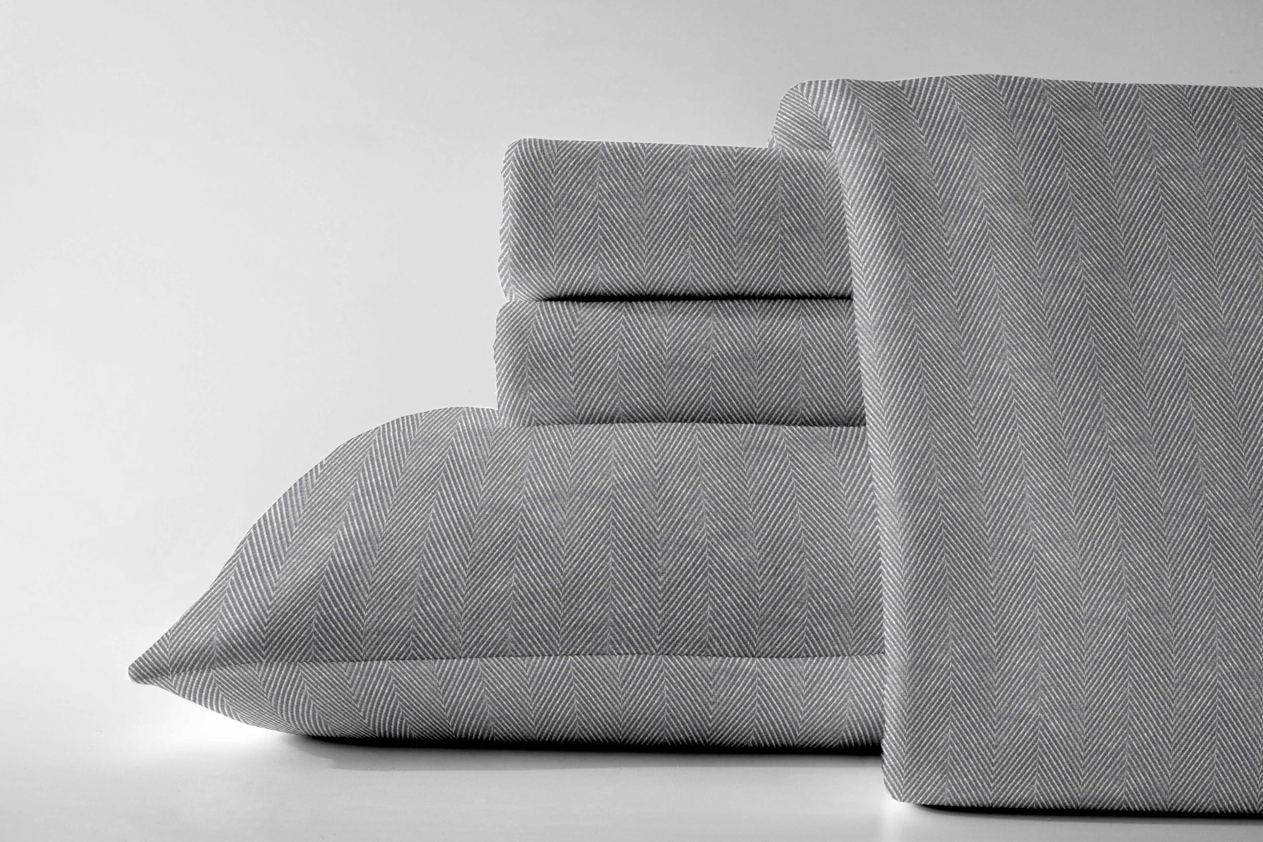 Premium German Flannel Sheets & Pillowcases Set - 4 Piece King Size (Gray Herringbone) - Ultra Soft & Warm Bedding for Winter - Perfect for Cozy Nights & Cold Weather Comfort