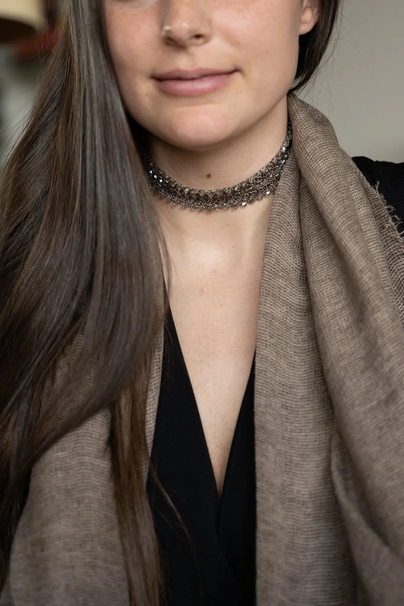 Elegant Crochet Rhinestone Choker Necklace for Women - Boho Chic Handmade Jewelry Gift for Parties, Weddings & Date Nights