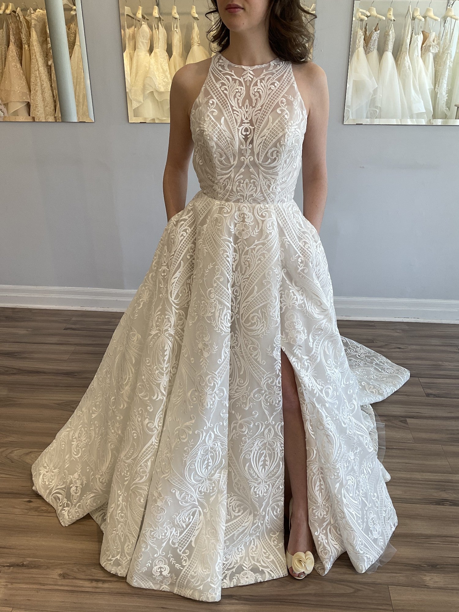 Hayley Paige Suki Sample Gown - Elegant Wedding Dress for Brides | Perfect for Beach, Garden & Formal Weddings