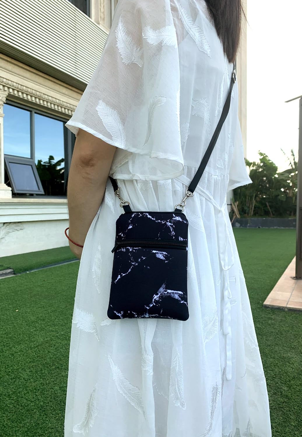 Wanty Small Crossbody Phone Bag for Women - Stylish Shoulder Strap Cell Phone Purse & Smartphone Wallet (Black) | Perfect for Running, Travel, Shopping & Daily Essentials