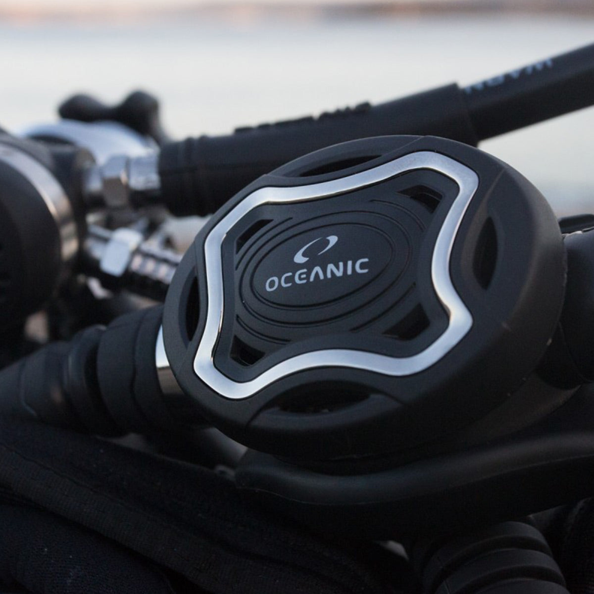 Oceanci ZEO + FDXi Scuba Diving Regulator - Premium Underwater Breathing Gear for Professional Divers | Perfect for Deep Sea Exploration and Recreational Diving
