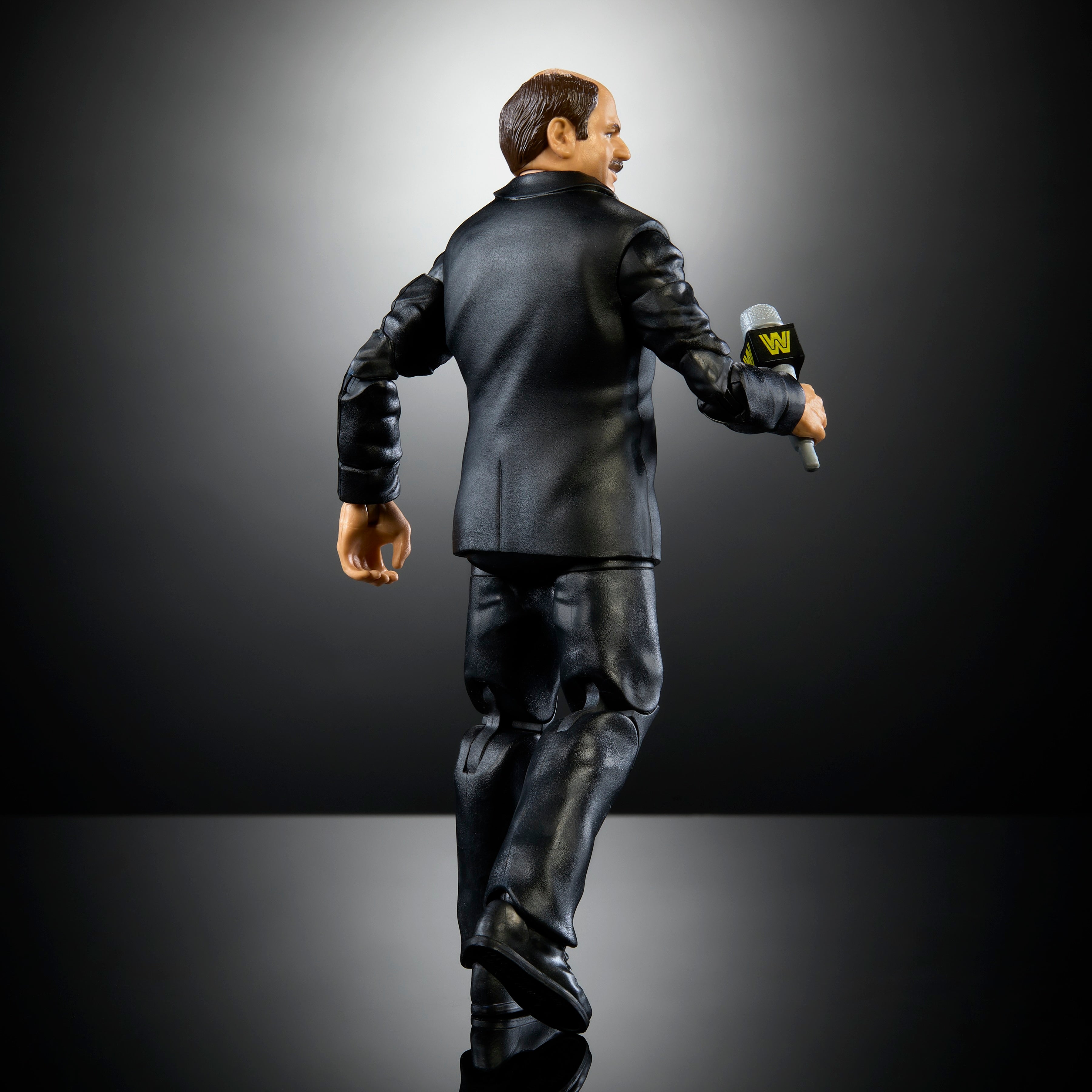 WWE WrestleMania Elite Collection Bret Hart Action Figure (Build-A-Figure) - Perfect for Wrestling Fans & Collectors, Great for Display, Play & Gift Giving