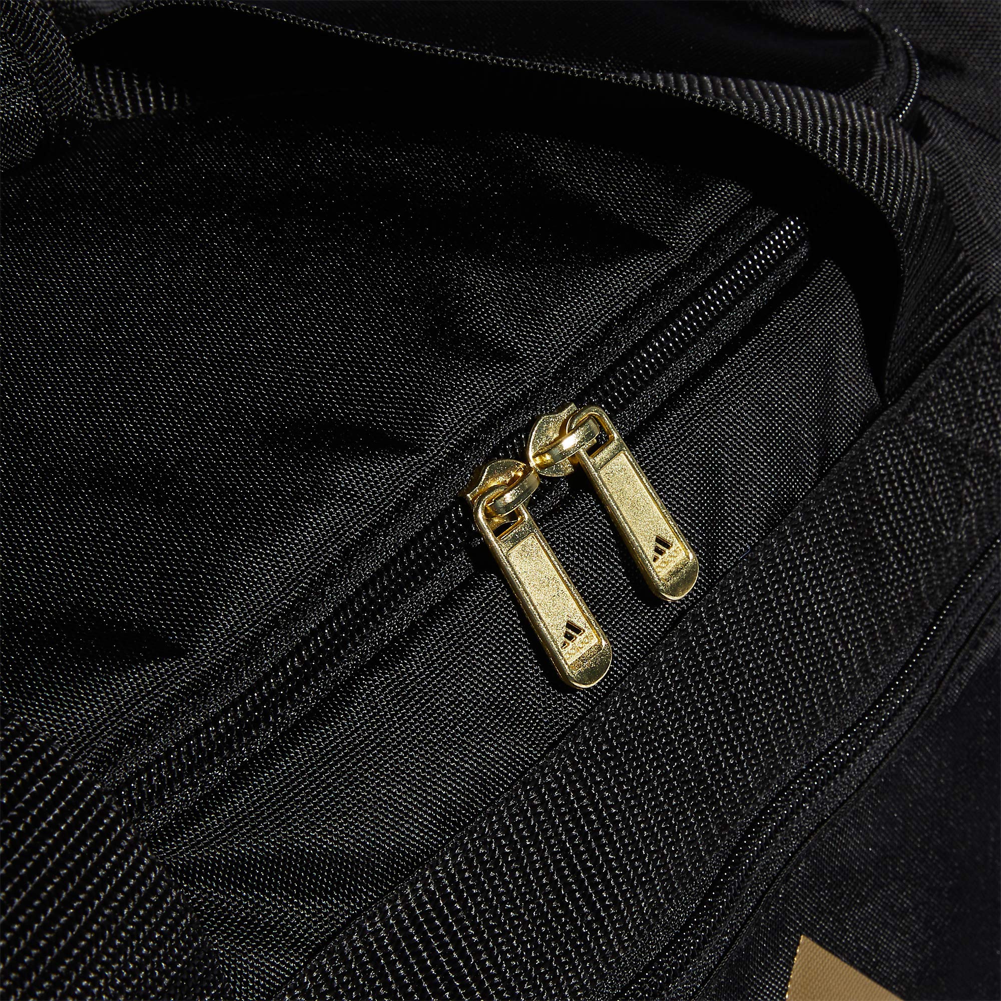 Adidas Unisex Defender 4.0 Gym Duffel Bag - Small 38L Black/Gold Metallic - Perfect for Workout, Travel & Sports Gear Storage