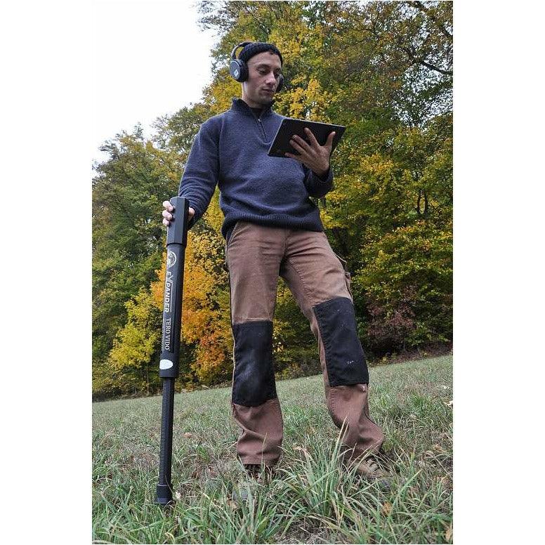 Tero Vido Professional Metal Detector for Adults - Waterproof Gold Digger with LCD Display, Pinpoint & Discrimination Modes - Ideal for Treasure Hunting, Beach, Park & Outdoor Adventures