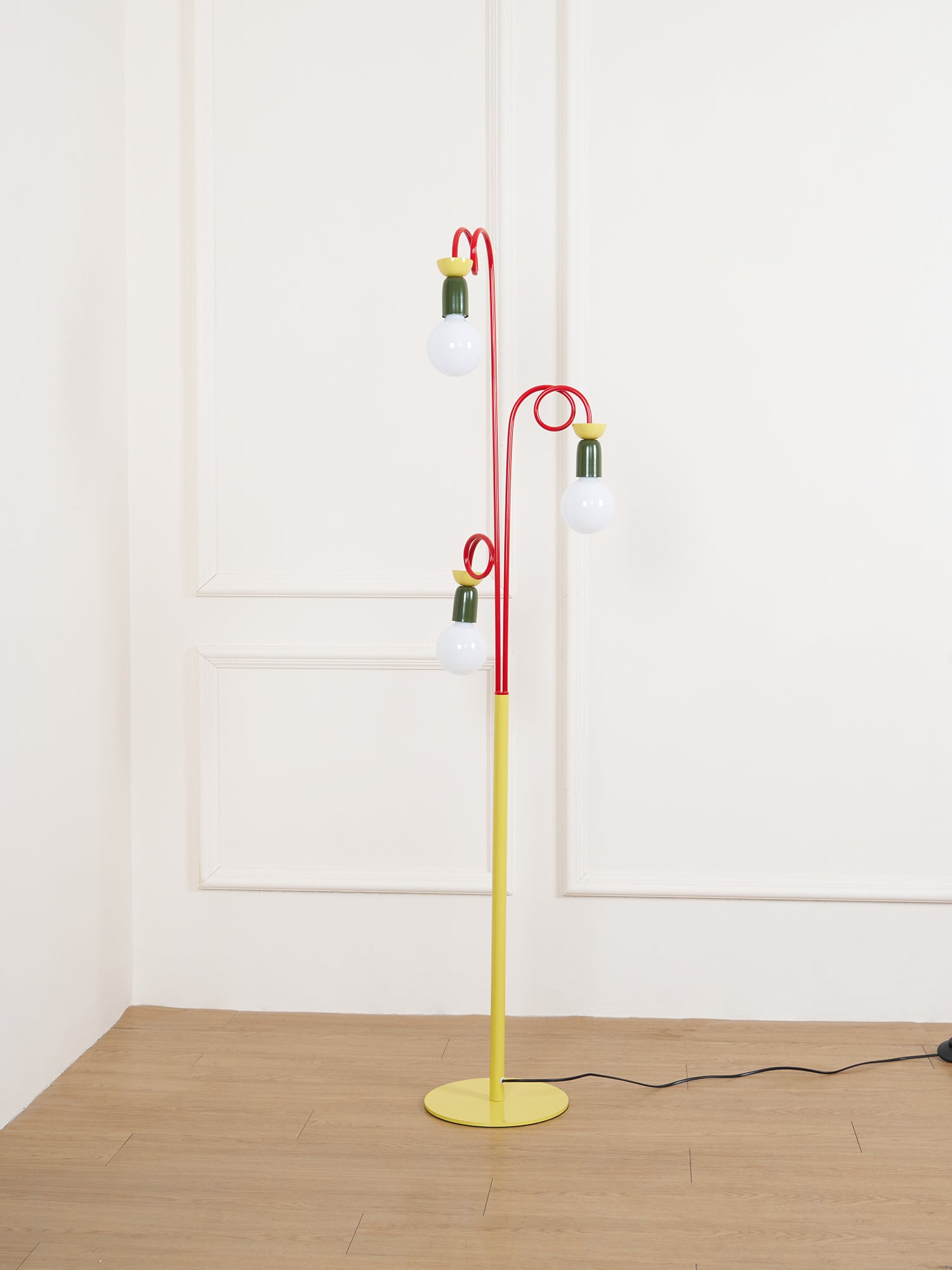 Circulo Play Floor Lamp - Modern LED Standing Light for Living Room, Bedroom & Office - Perfect for Reading, Relaxing & Decor