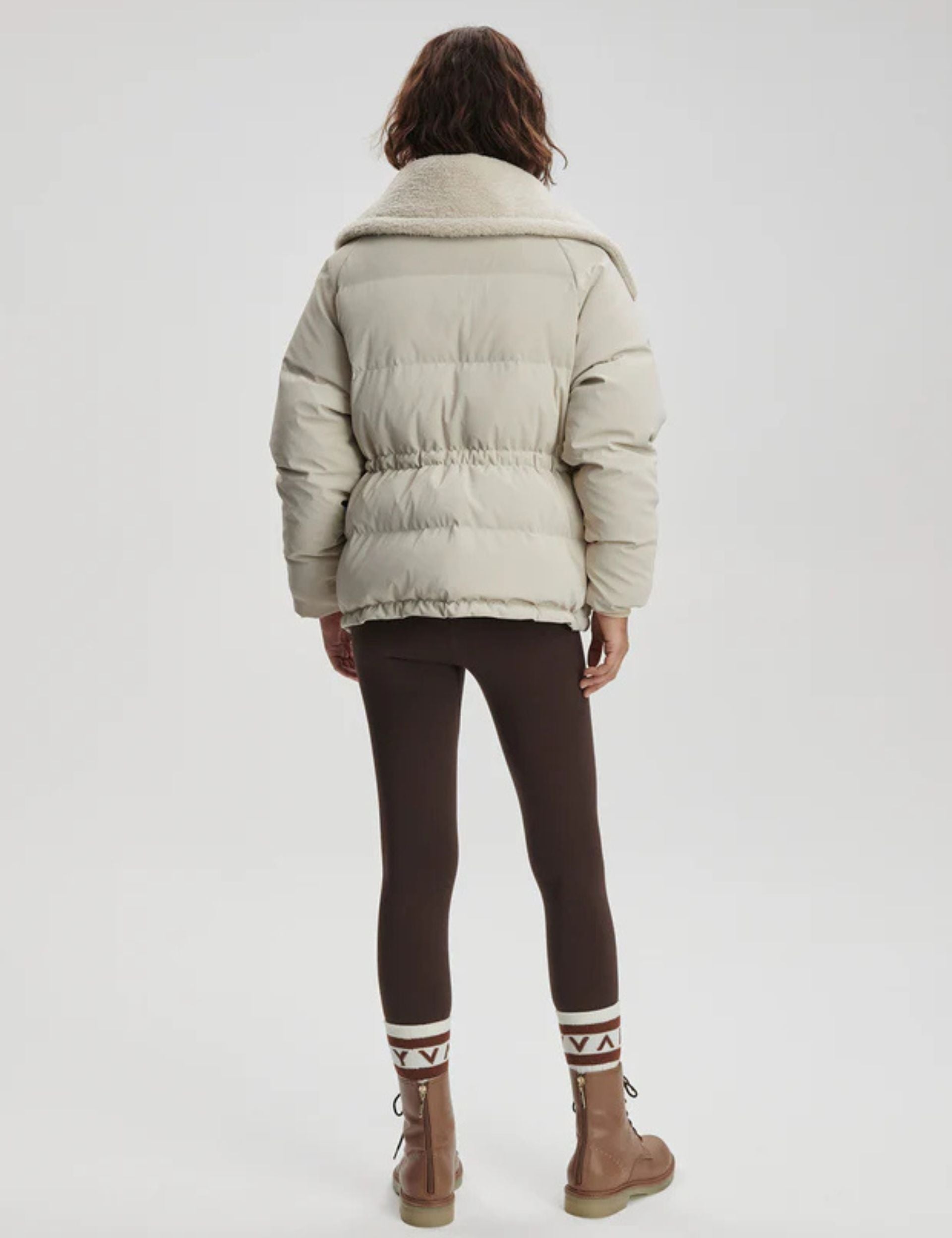 Roseville Down Jacket for Women - Lightweight Warm Winter Coat with Hood, Water-Resistant & Windproof - Perfect for Cold Weather, Outdoor Activities & Travel
