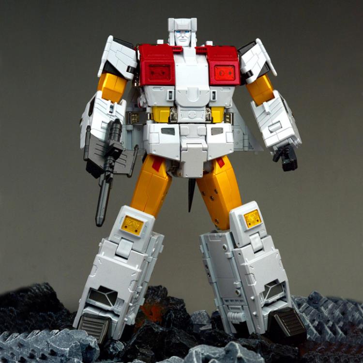 Fans Toys FT 30A Maverick Reissue Action Figure - Highly Detailed Collectible Robot Toy for Adult Collectors - Perfect for Display, Photography, and Gifts