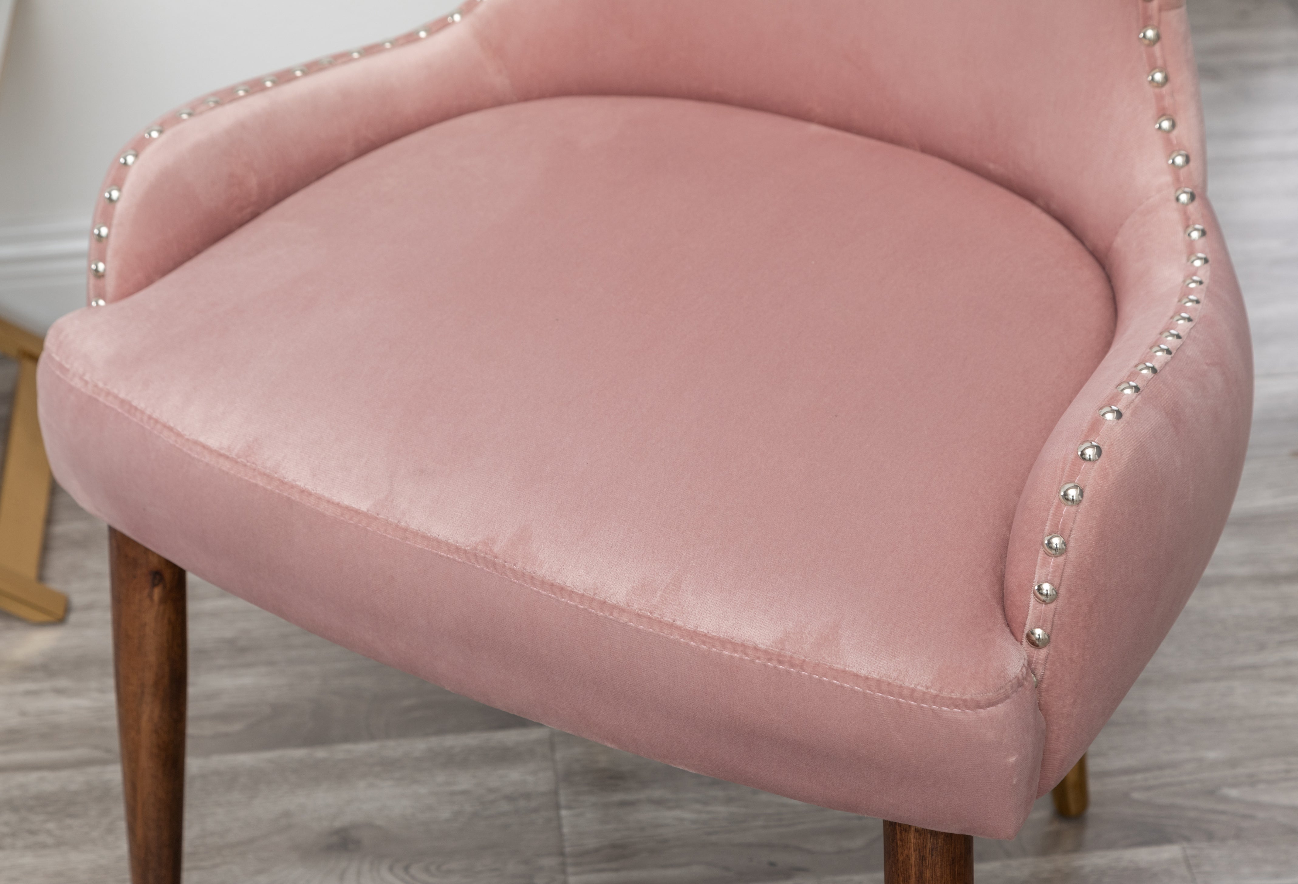 Roundhill Furniture Lindale Contemporary Velvet Upholstered Accent Chair with Nailhead Trim in Pink - Modern Living Room, Bedroom or Office Seating for Home Decor