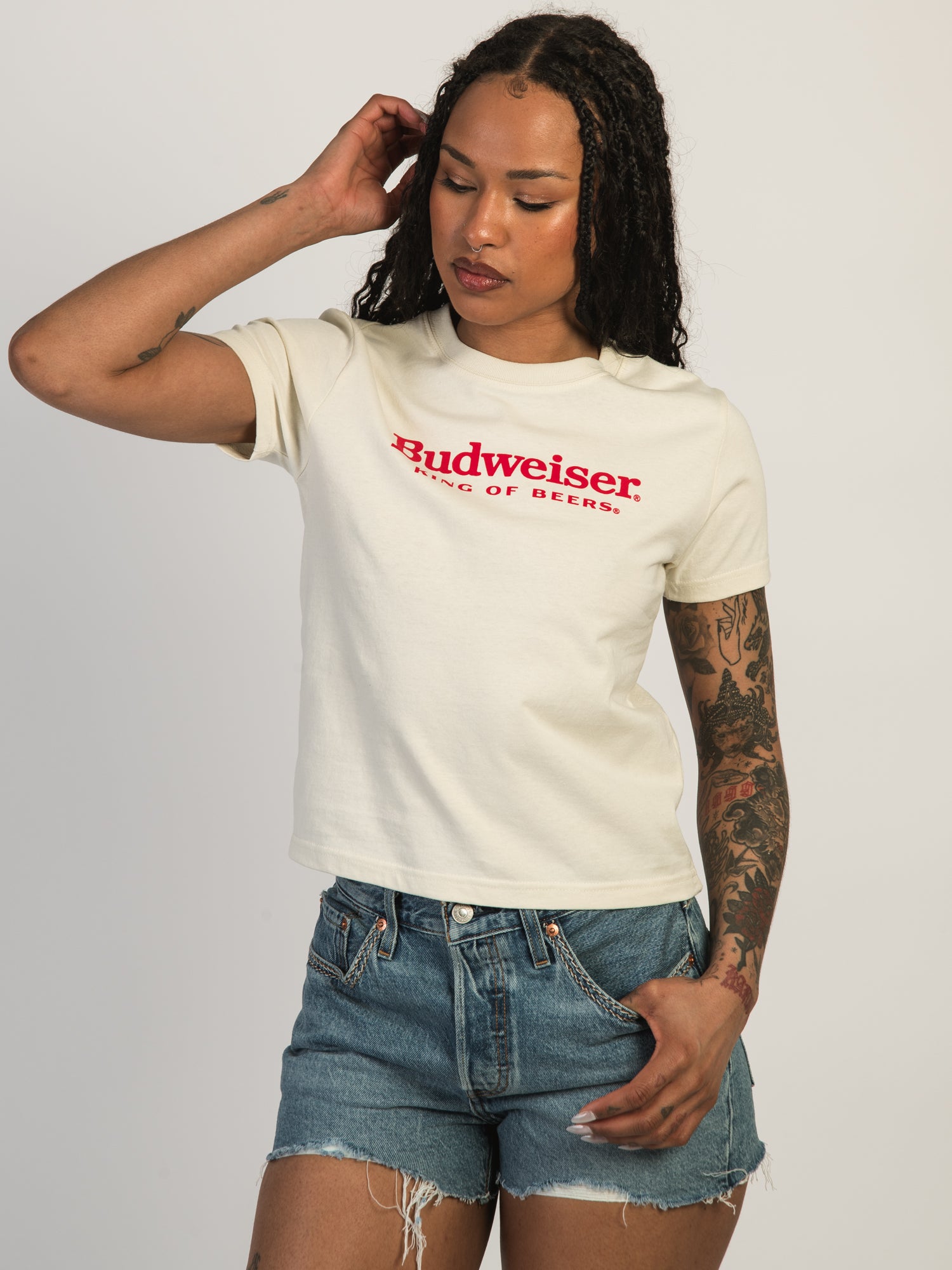 Budweiser Basic Boxy Tee - Comfortable Unisex T-Shirt for Casual Wear, Street Style & Everyday Outfits