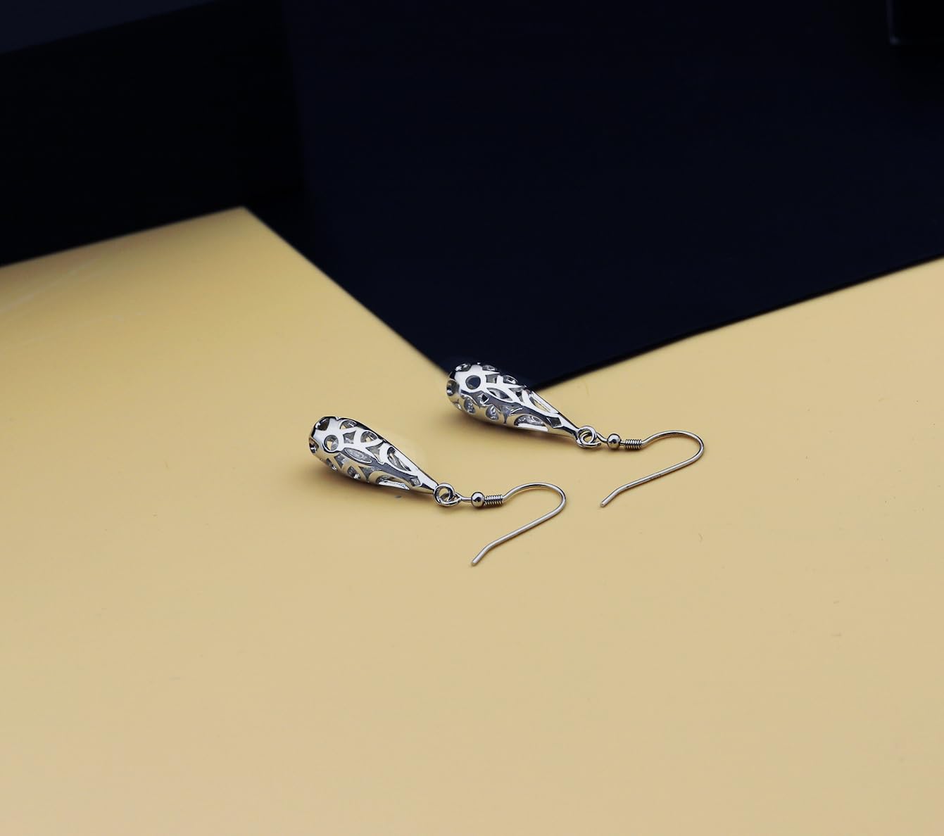 18K Gold Plated 925 Sterling Silver Vintage Filigree Dangle Earrings for Women - Elegant Jewelry Gift for Wedding, Party & Special Occasions