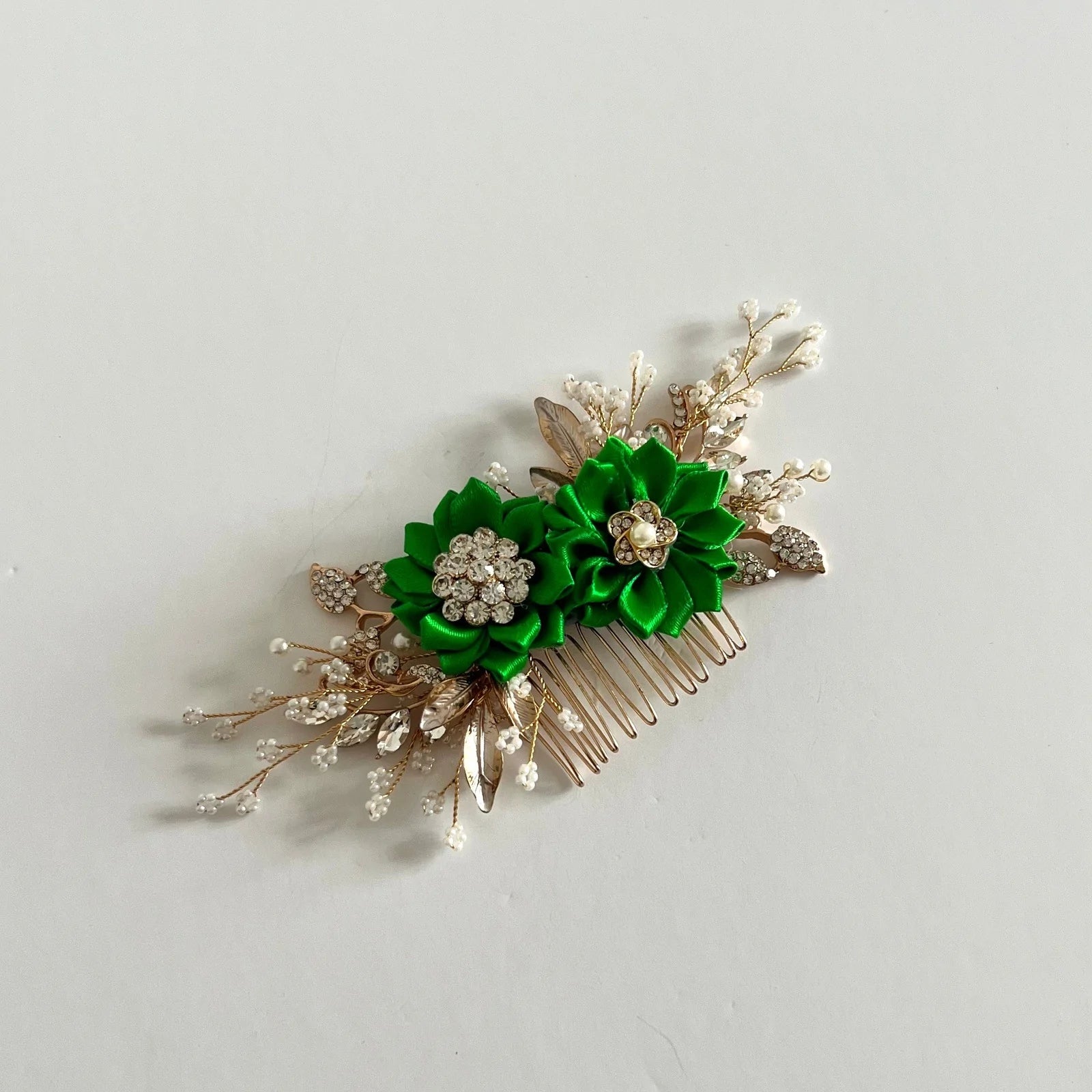 Floral Bridal Hair Comb - Elegant Wedding Hair Accessory with Flowers in Various Colors (TT329) | Perfect for Brides, Bridesmaids & Special Occasions