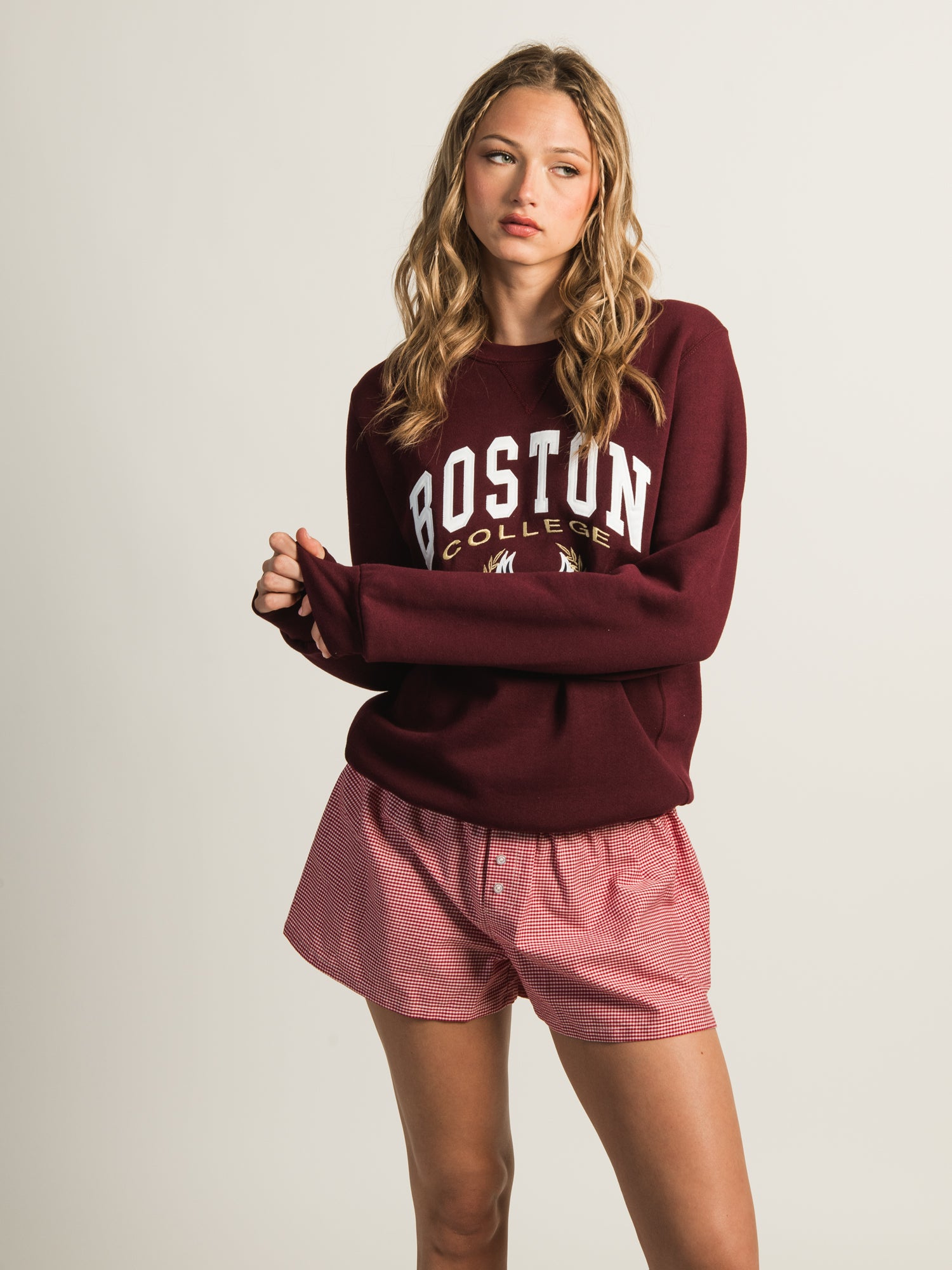Boston Crewneck Sweatshirt - Comfortable & Stylish Unisex Pullover for Men & Women | Perfect for Casual Wear, Street Style & College Apparel