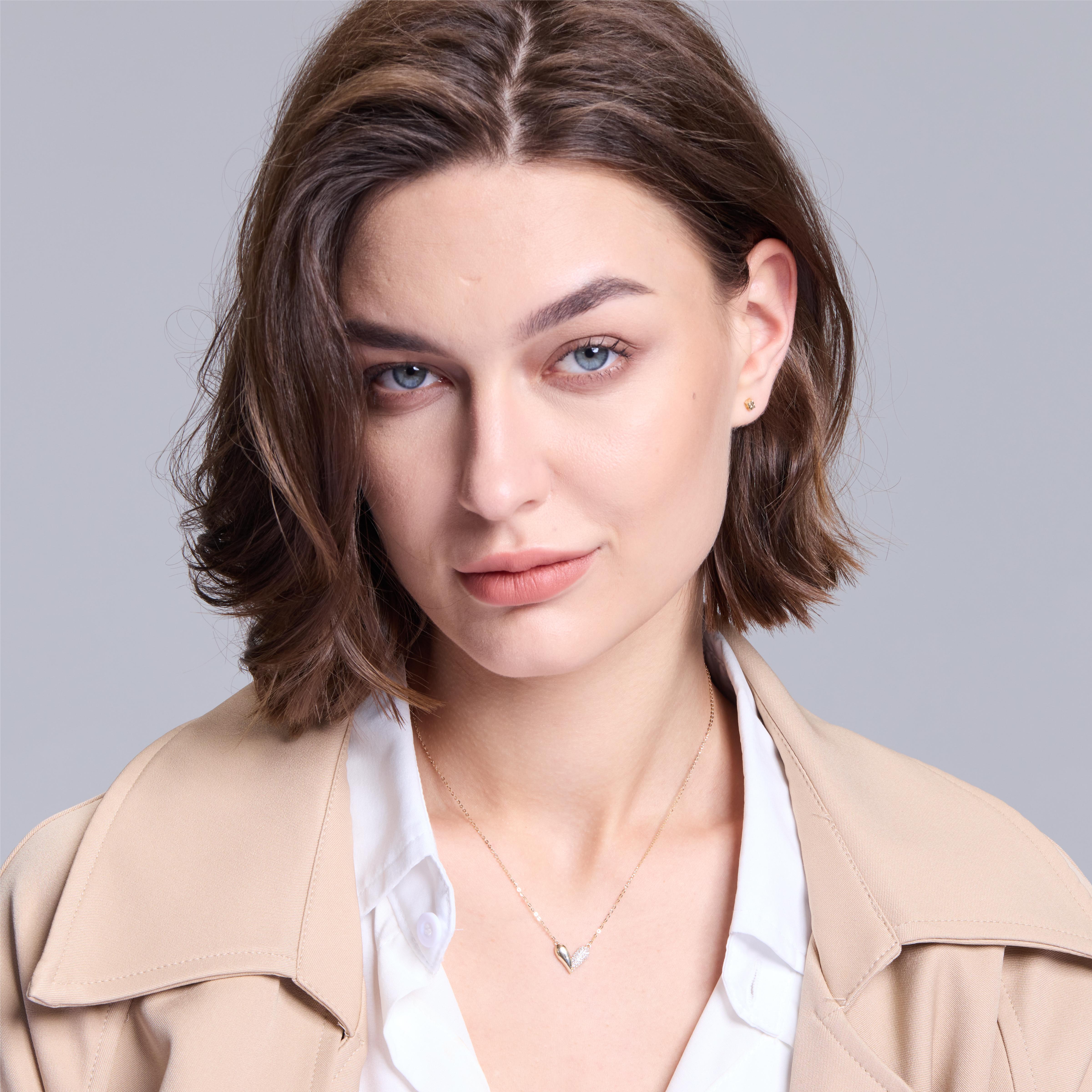 Elegant Heart Gold Pendant Necklace for Women - 18K Gold Plated Romantic Jewelry Gift for Valentine's Day, Anniversary & Special Occasions | JESCOJES x CYYT