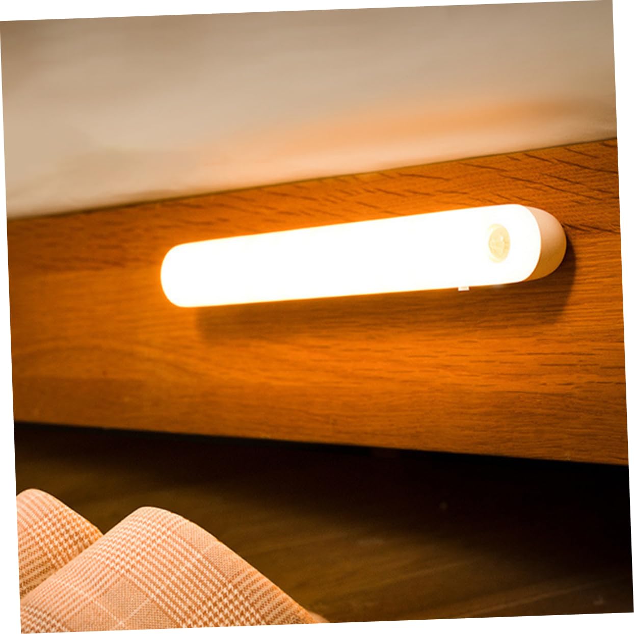 Artibetter USB Rechargeable Motion Sensor Night Light for Kids - Portable LED Closet Light with Auto On/Off, Soft Glow for Bedrooms, Nursery & Hallways - Perfect for Nighttime Safety & Convenience