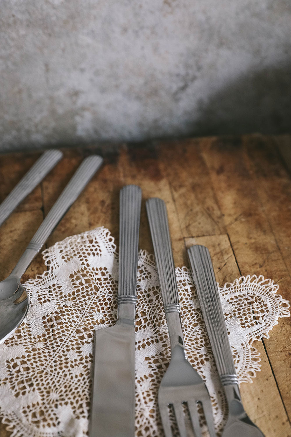 Art Deco Stainless Steel Flatware Set - 20-Piece Elegant Cutlery for Dining - Perfect for Weddings, Dinner Parties & Formal Occasions